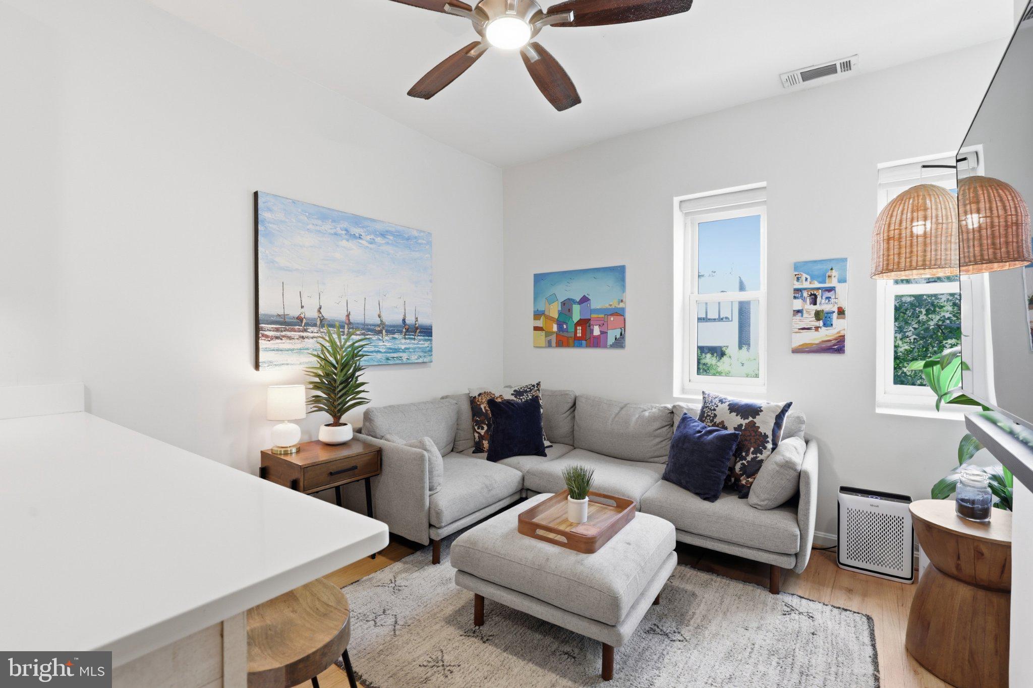 1038 LAMONT NW 3B