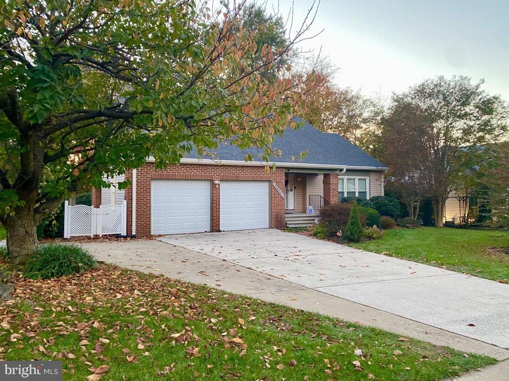 CAVALIER WOODS - Residential