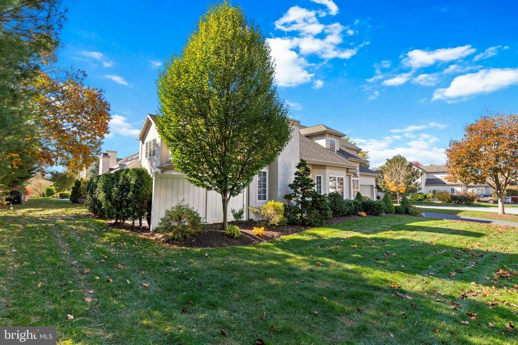 Photo of 680 WOODFIELD DR, LITITZ, PA 17543 (MLS # PALA2027916)