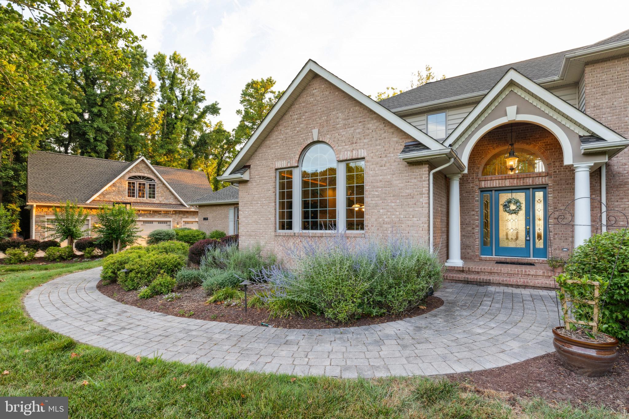 BENNETT POINT - Residential