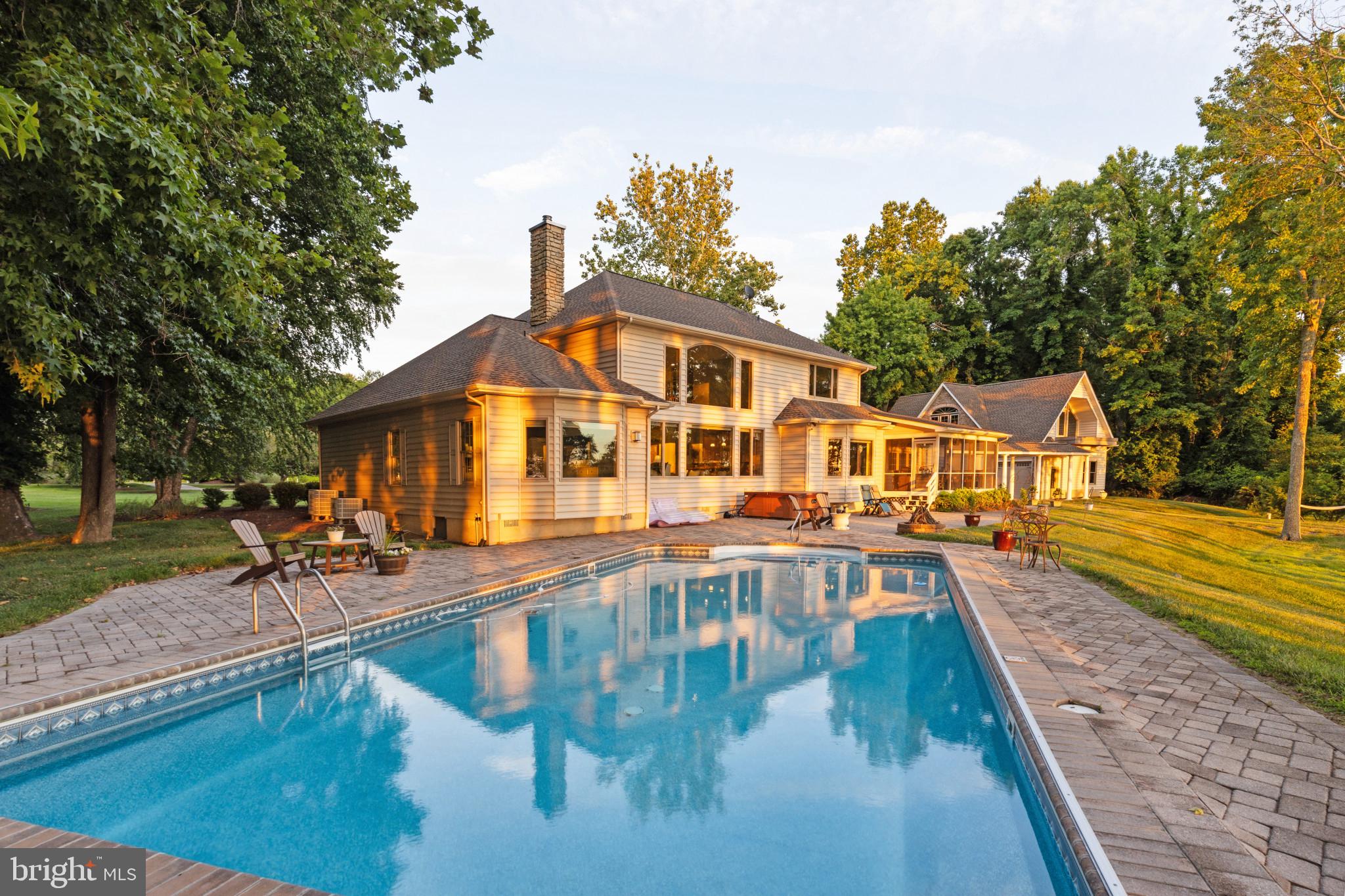 BENNETT POINT - Residential