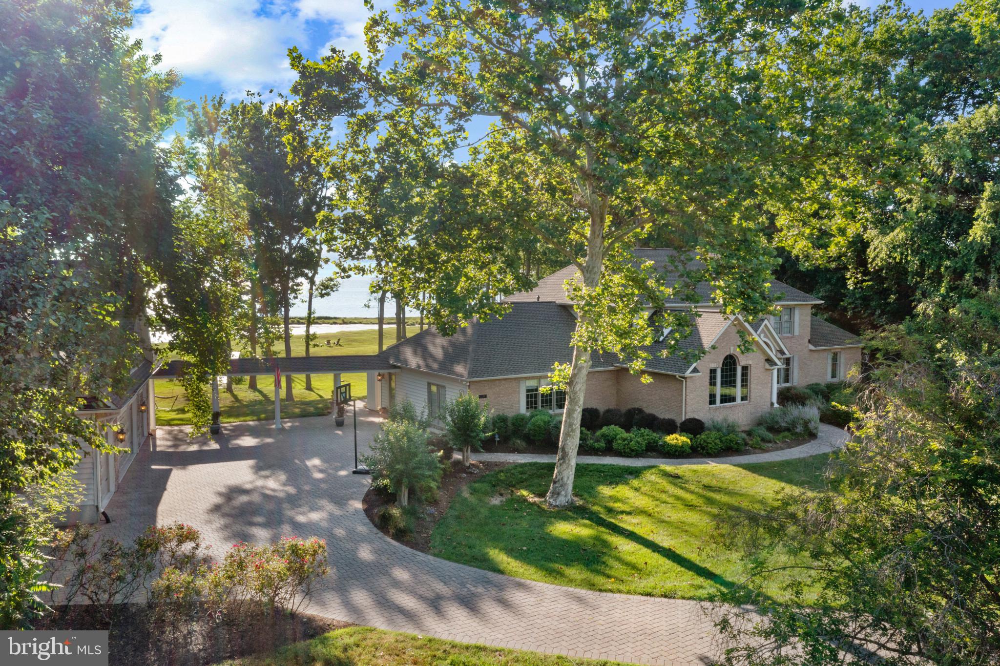 BENNETT POINT - Residential