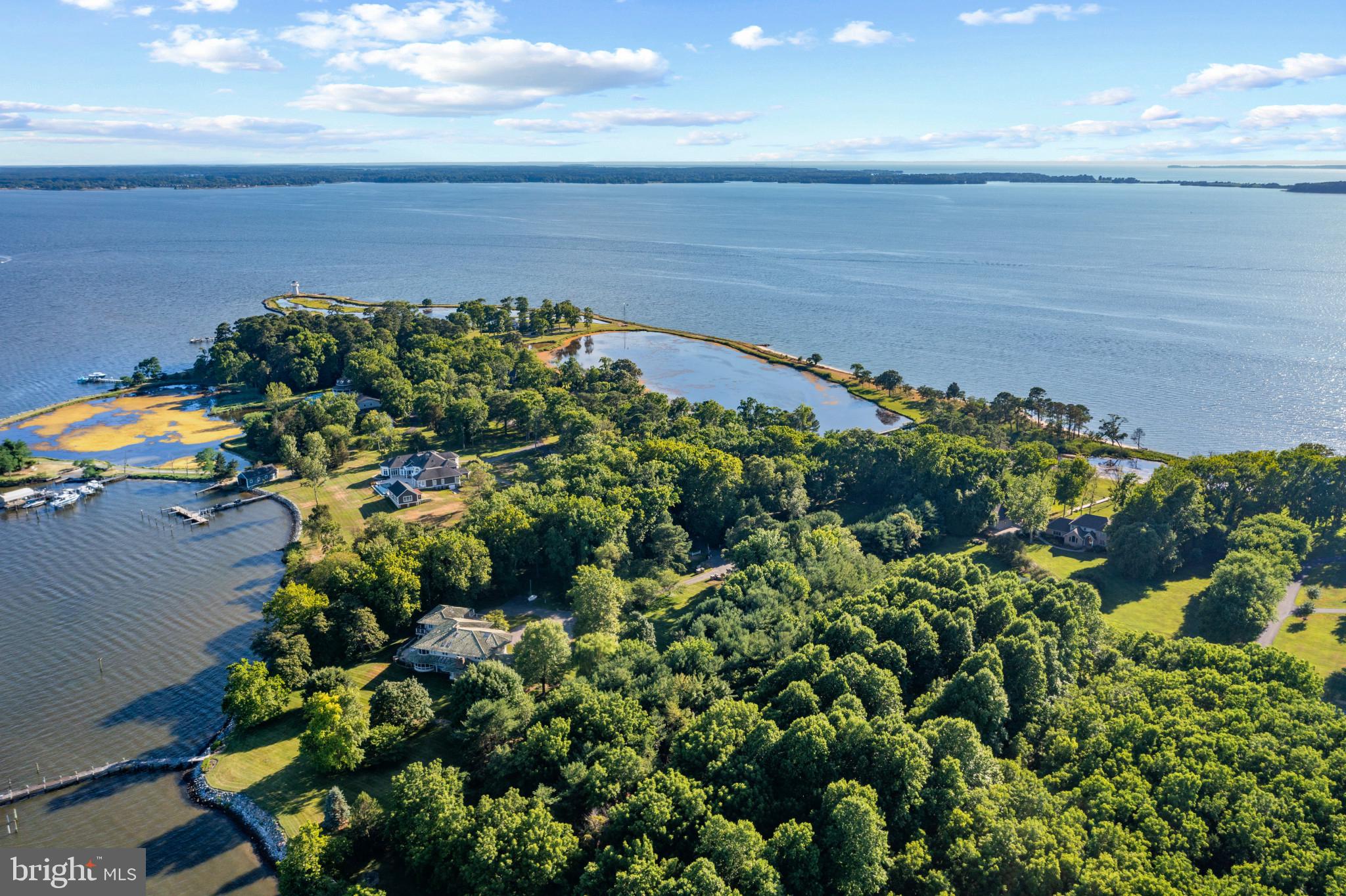 BENNETT POINT - Residential