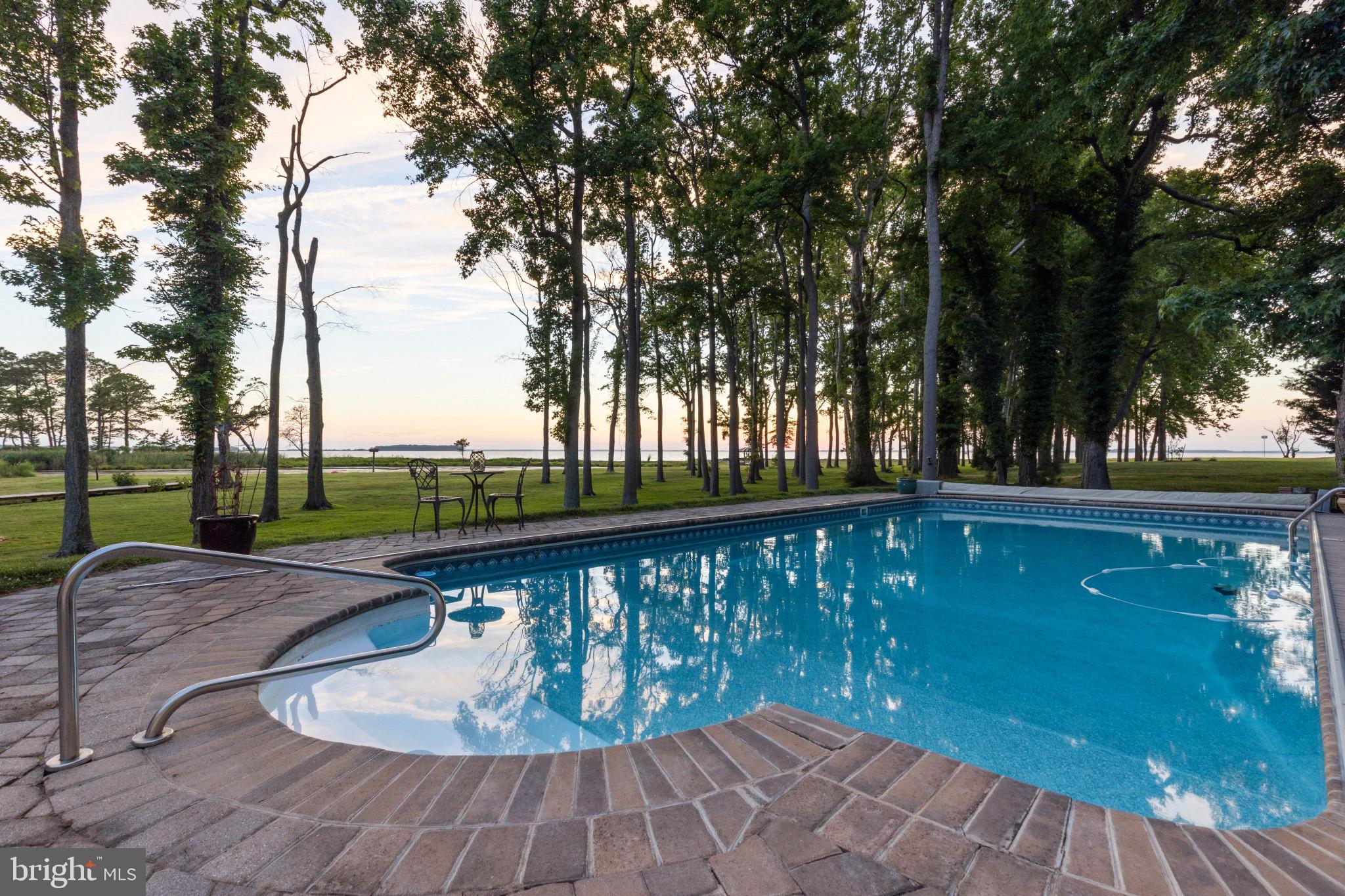 BENNETT POINT - Residential