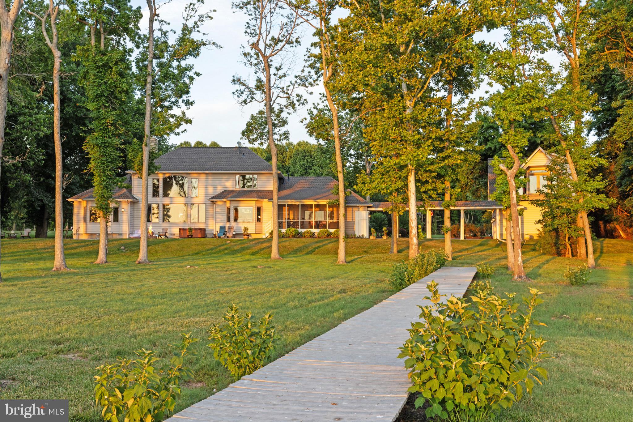 BENNETT POINT - Residential