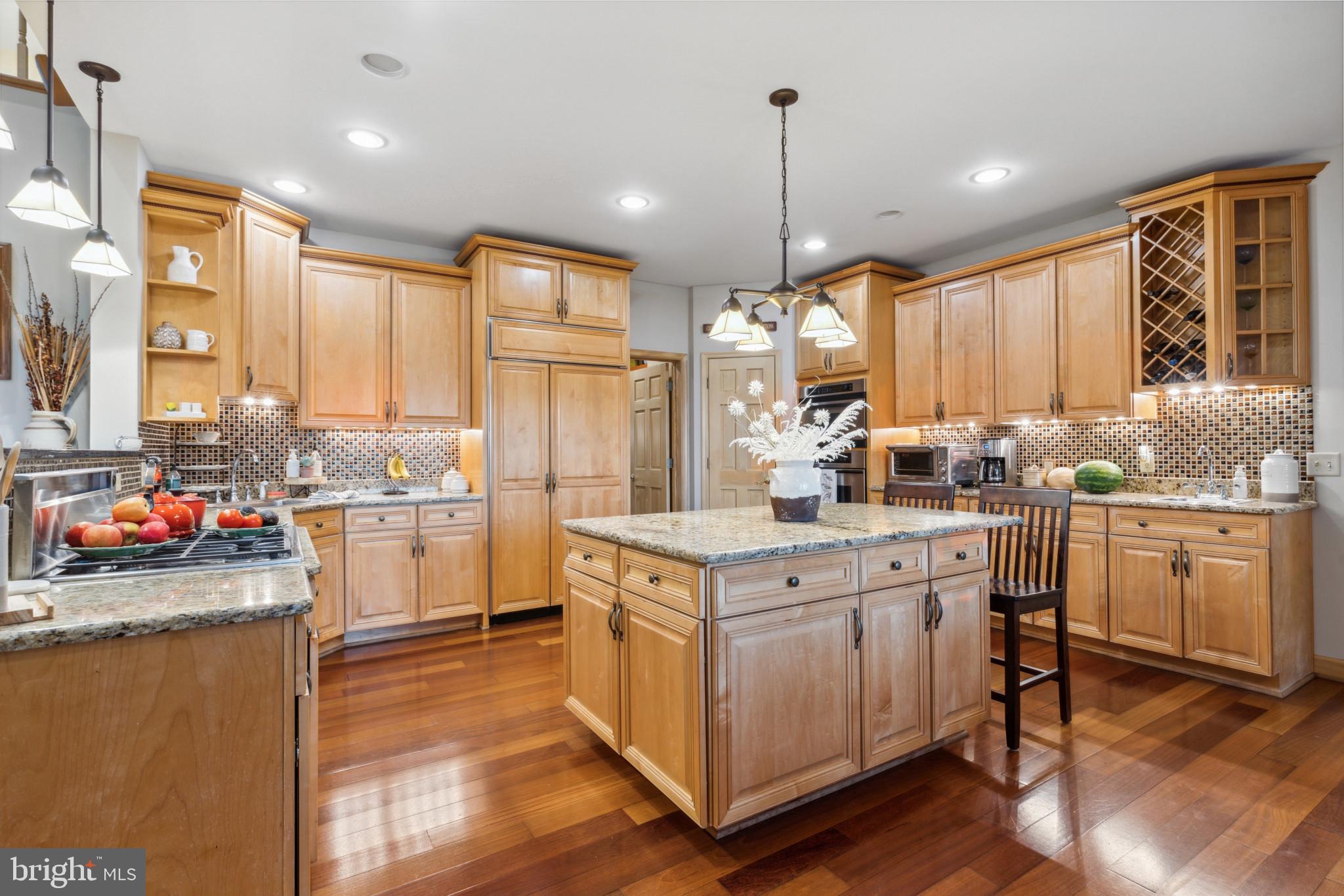 BENNETT POINT - Residential