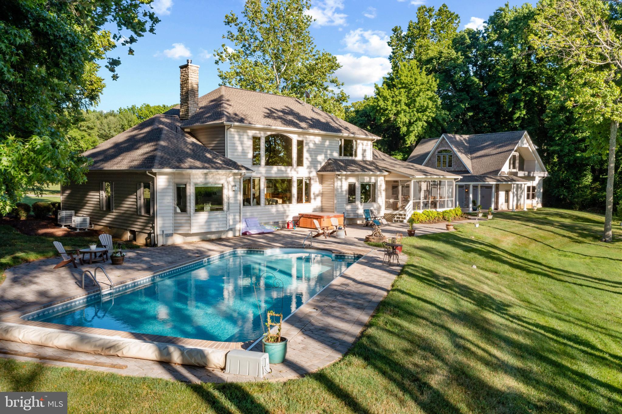 BENNETT POINT - Residential