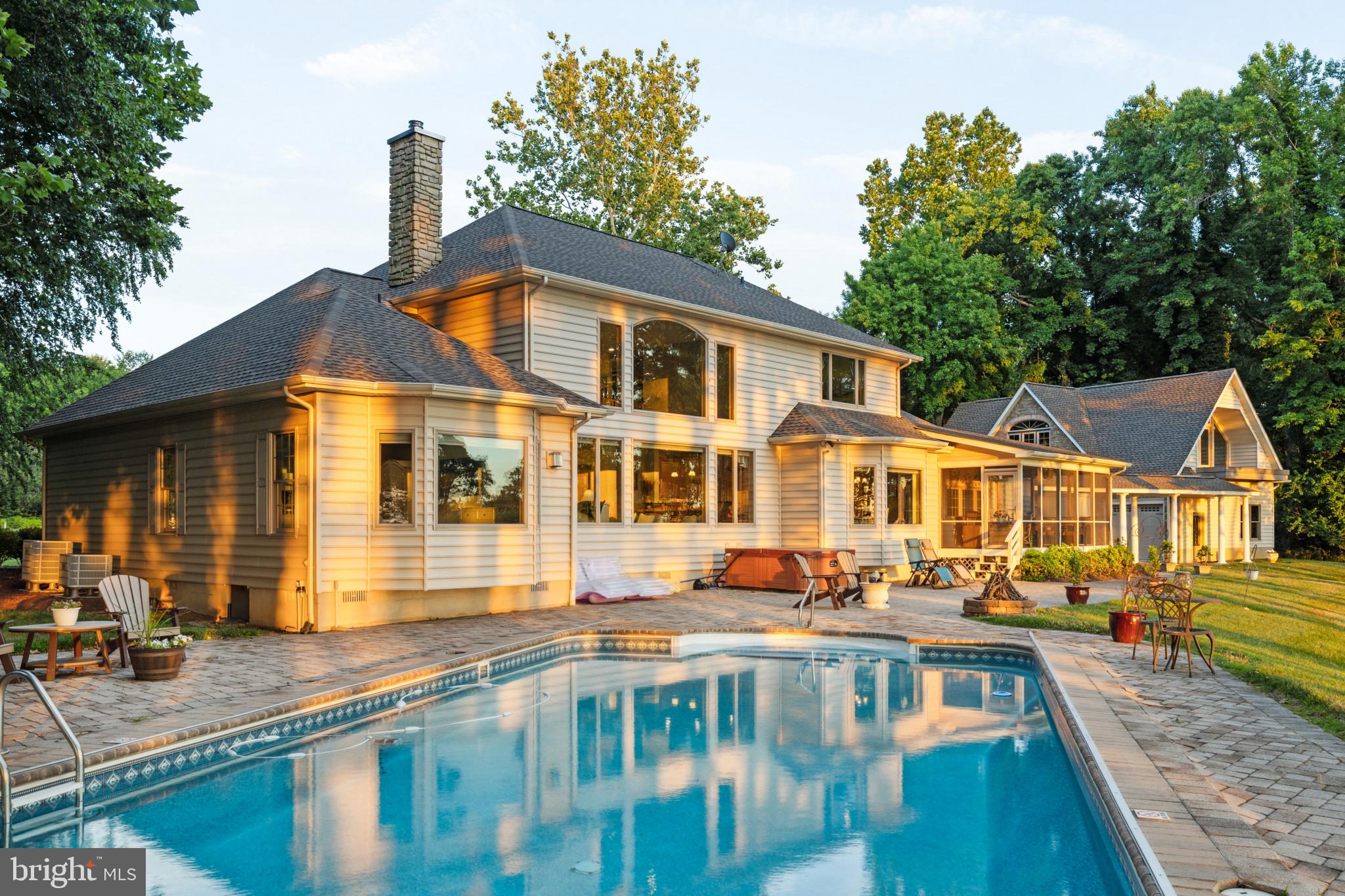 BENNETT POINT - Residential