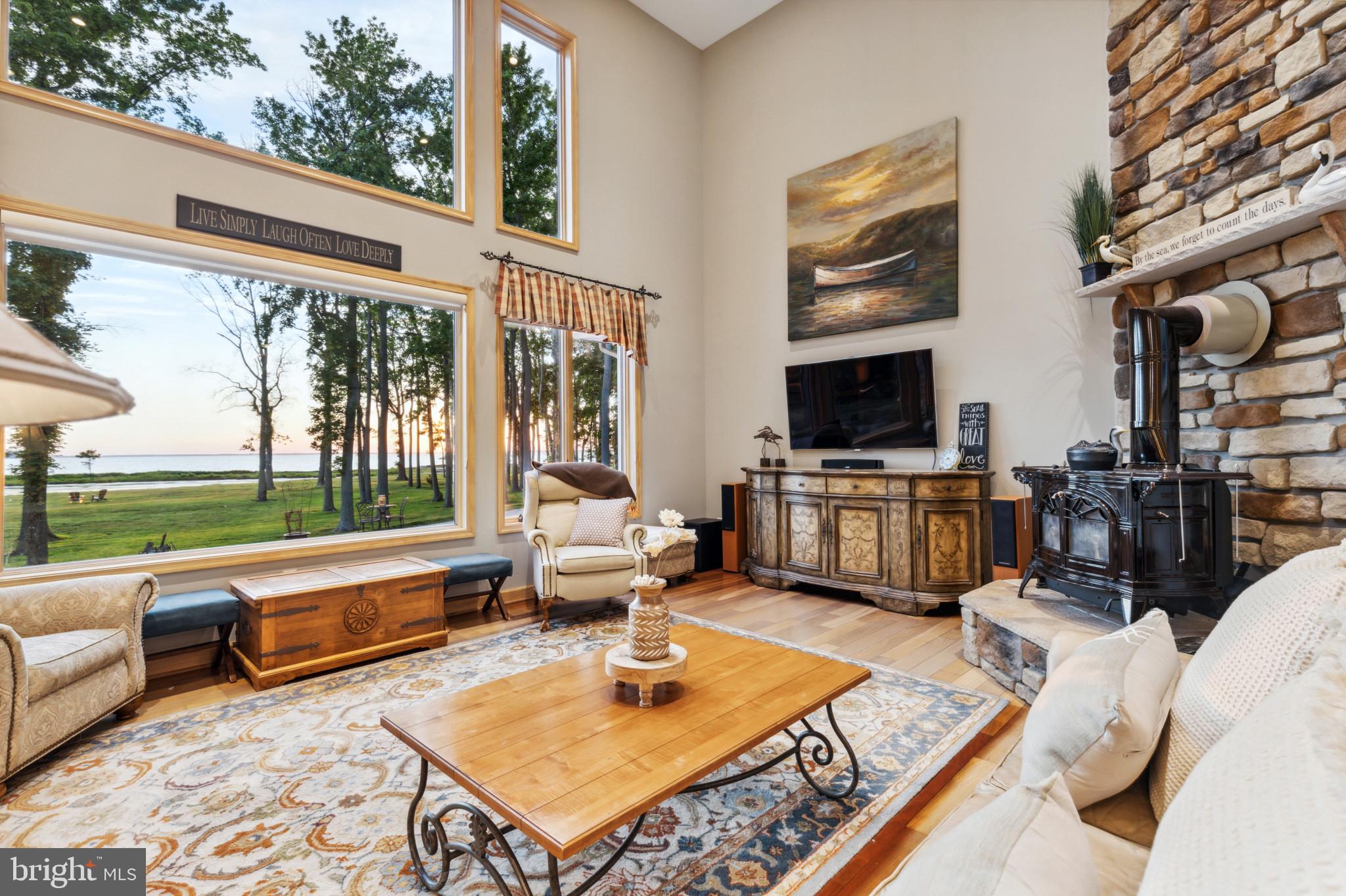 BENNETT POINT - Residential