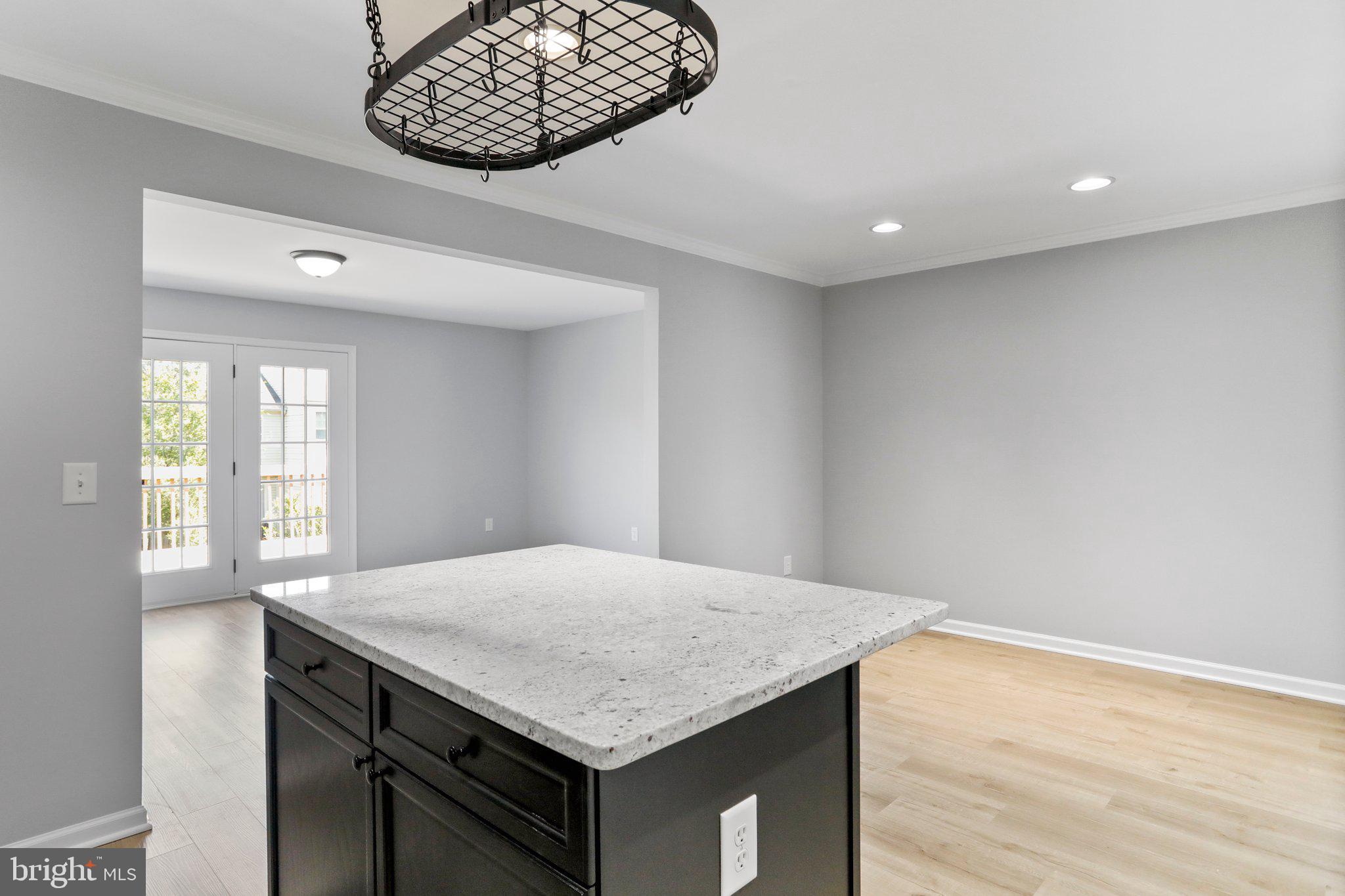 PRENTISS POINT - Residential