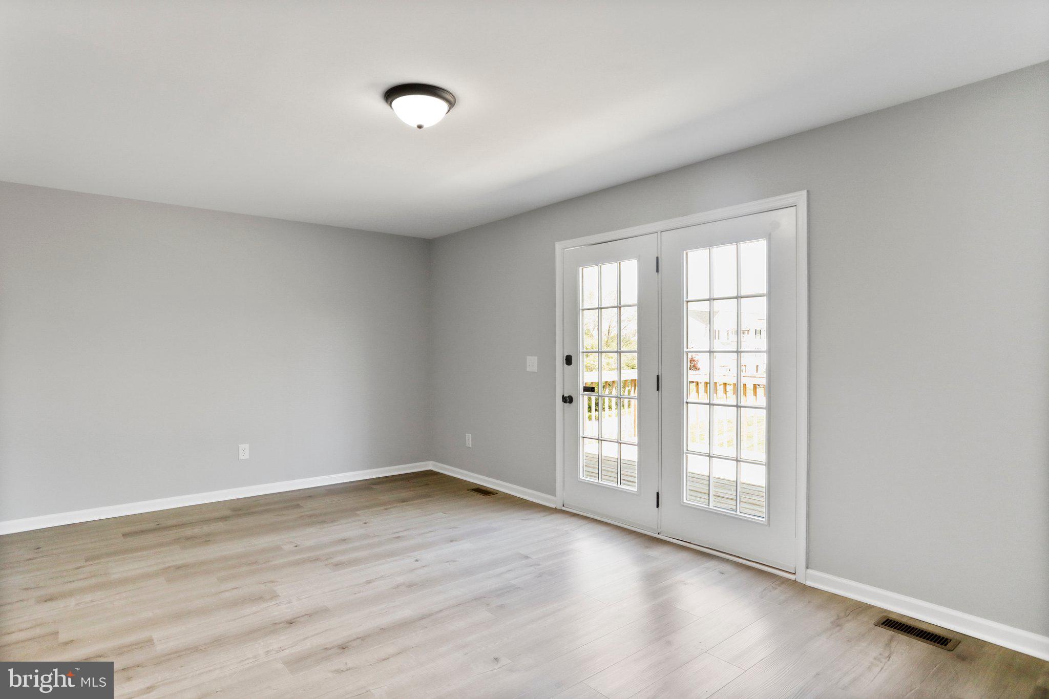 PRENTISS POINT - Residential