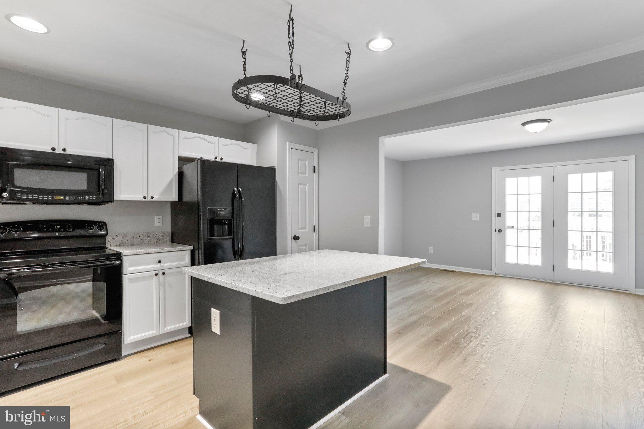 PRENTISS POINT - Residential