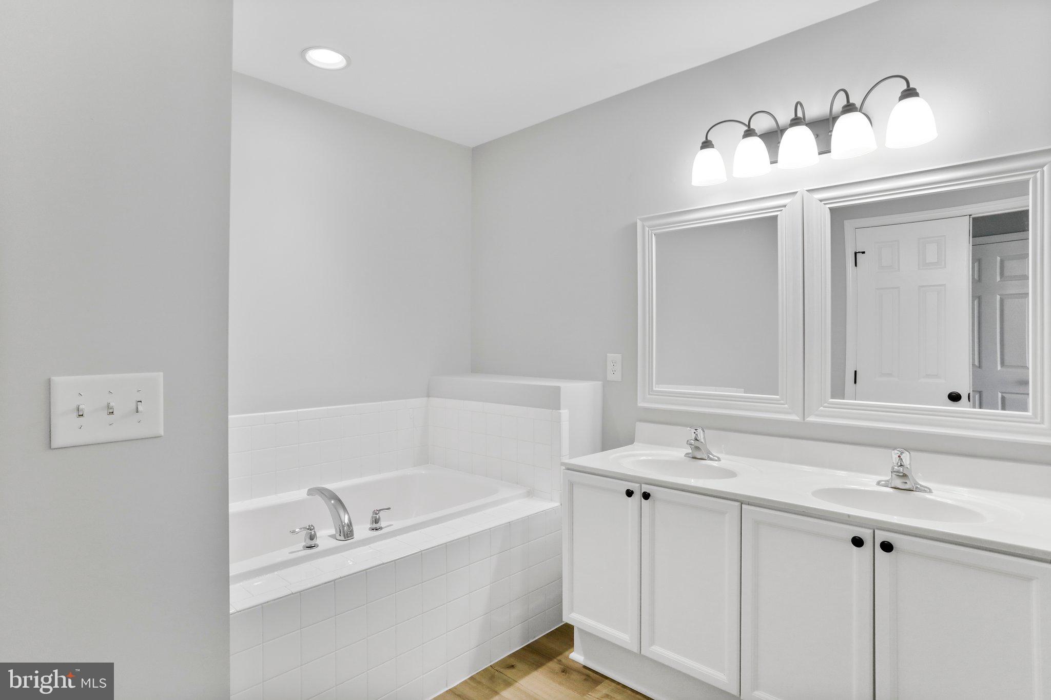 PRENTISS POINT - Residential