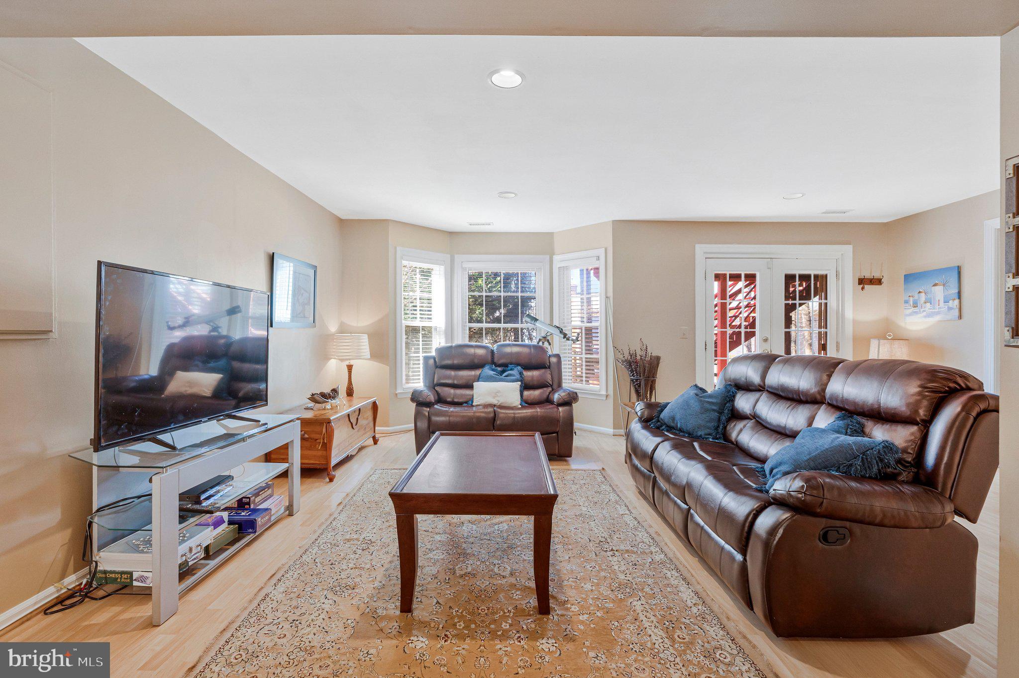 POTOMAC LAKES - Residential