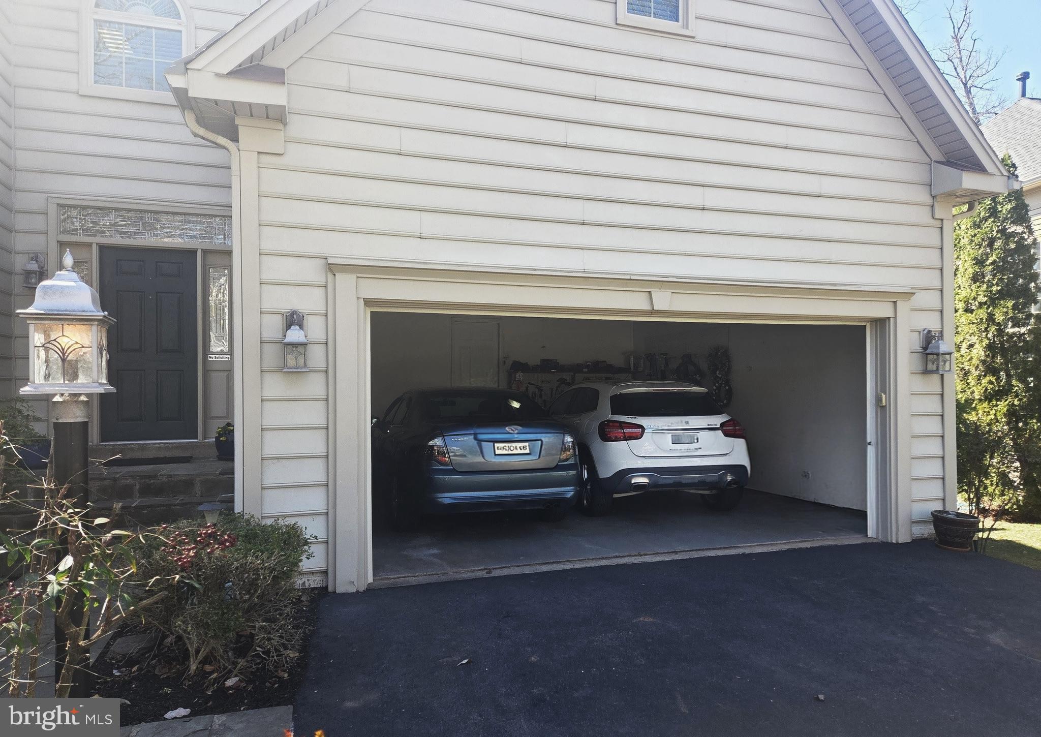 POTOMAC LAKES - Residential