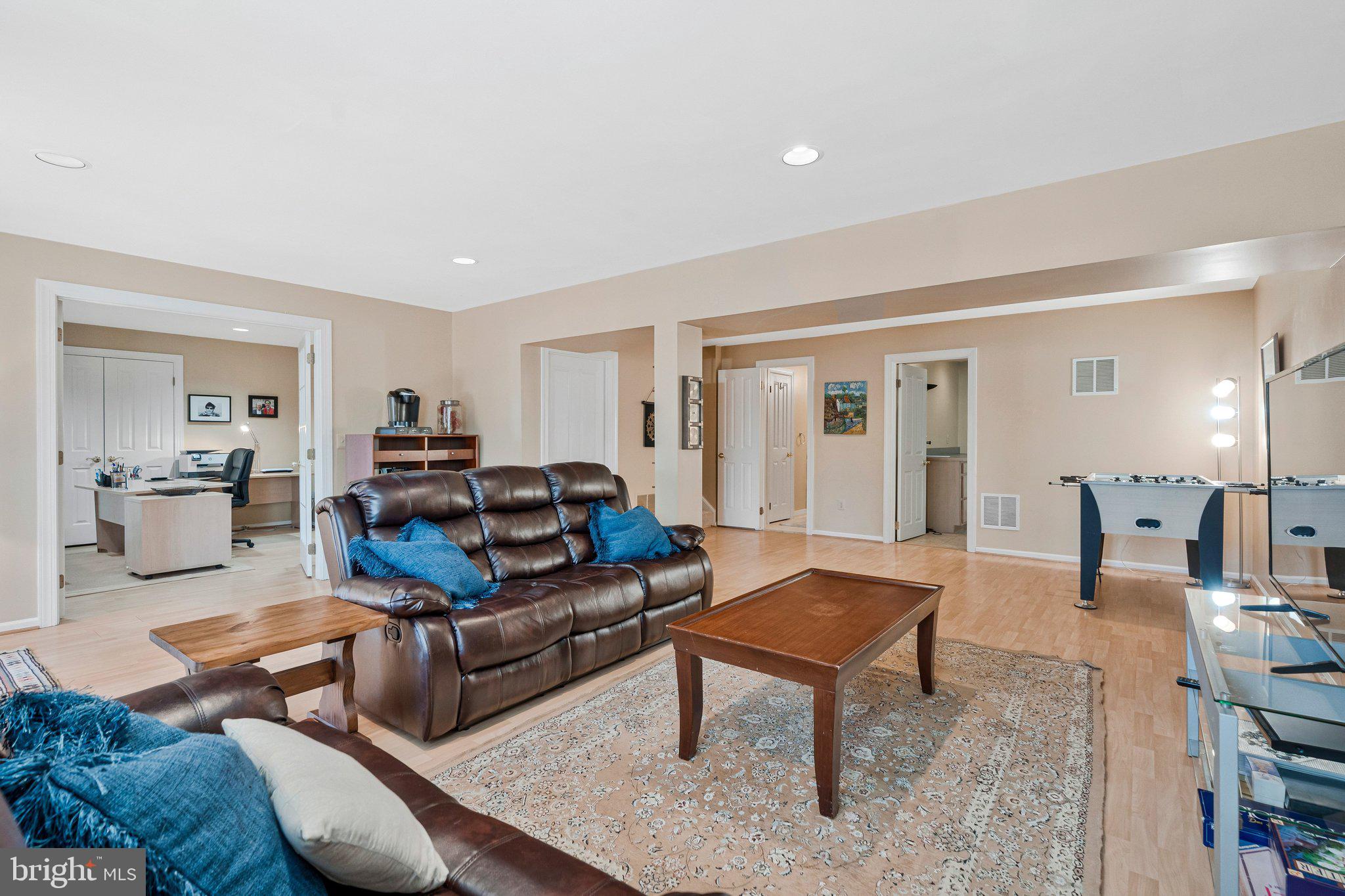 POTOMAC LAKES - Residential