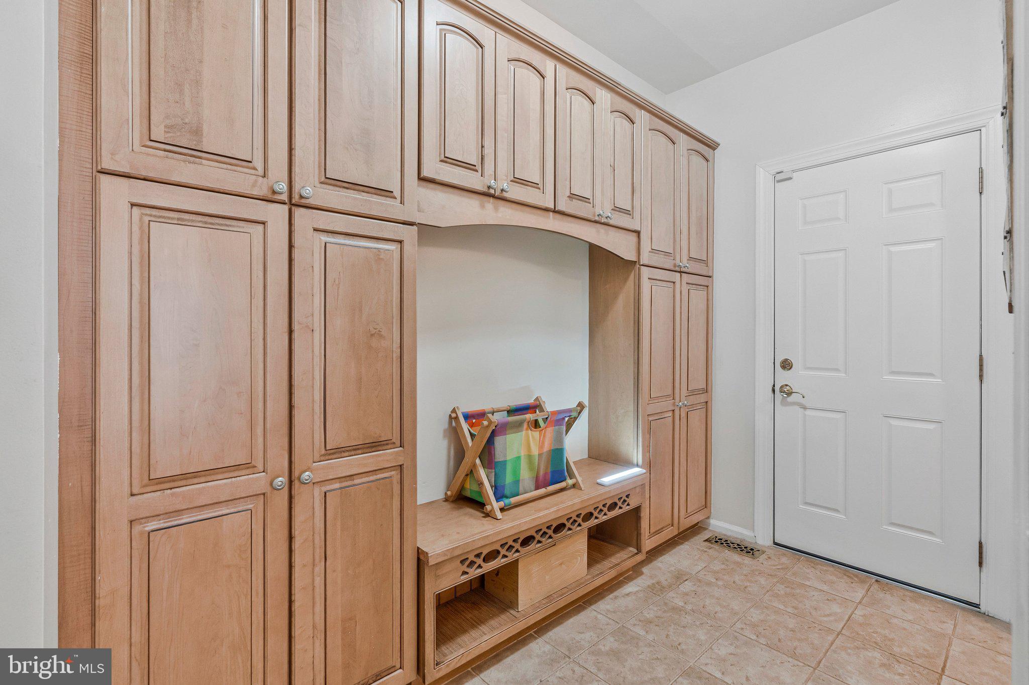 POTOMAC LAKES - Residential