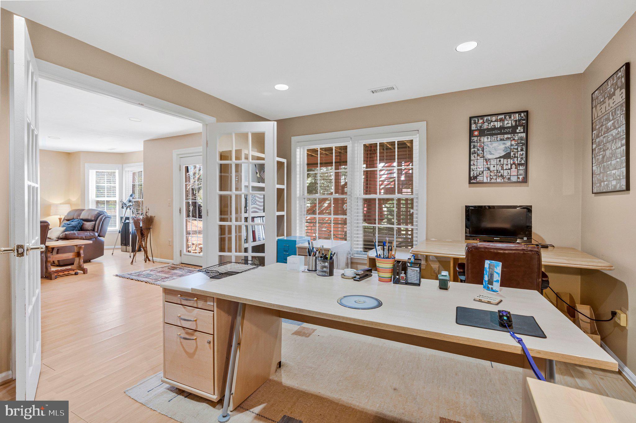 POTOMAC LAKES - Residential