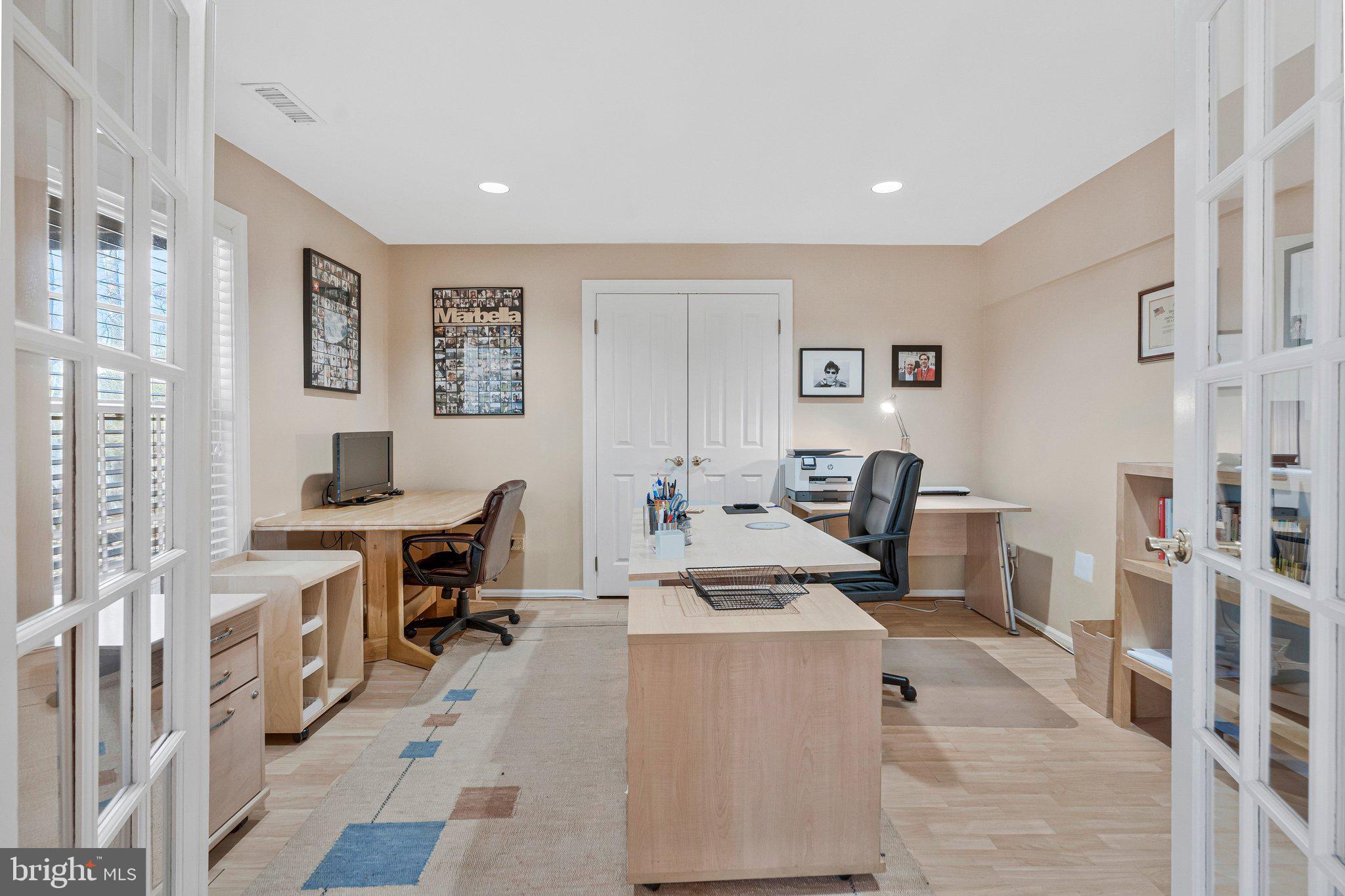 POTOMAC LAKES - Residential