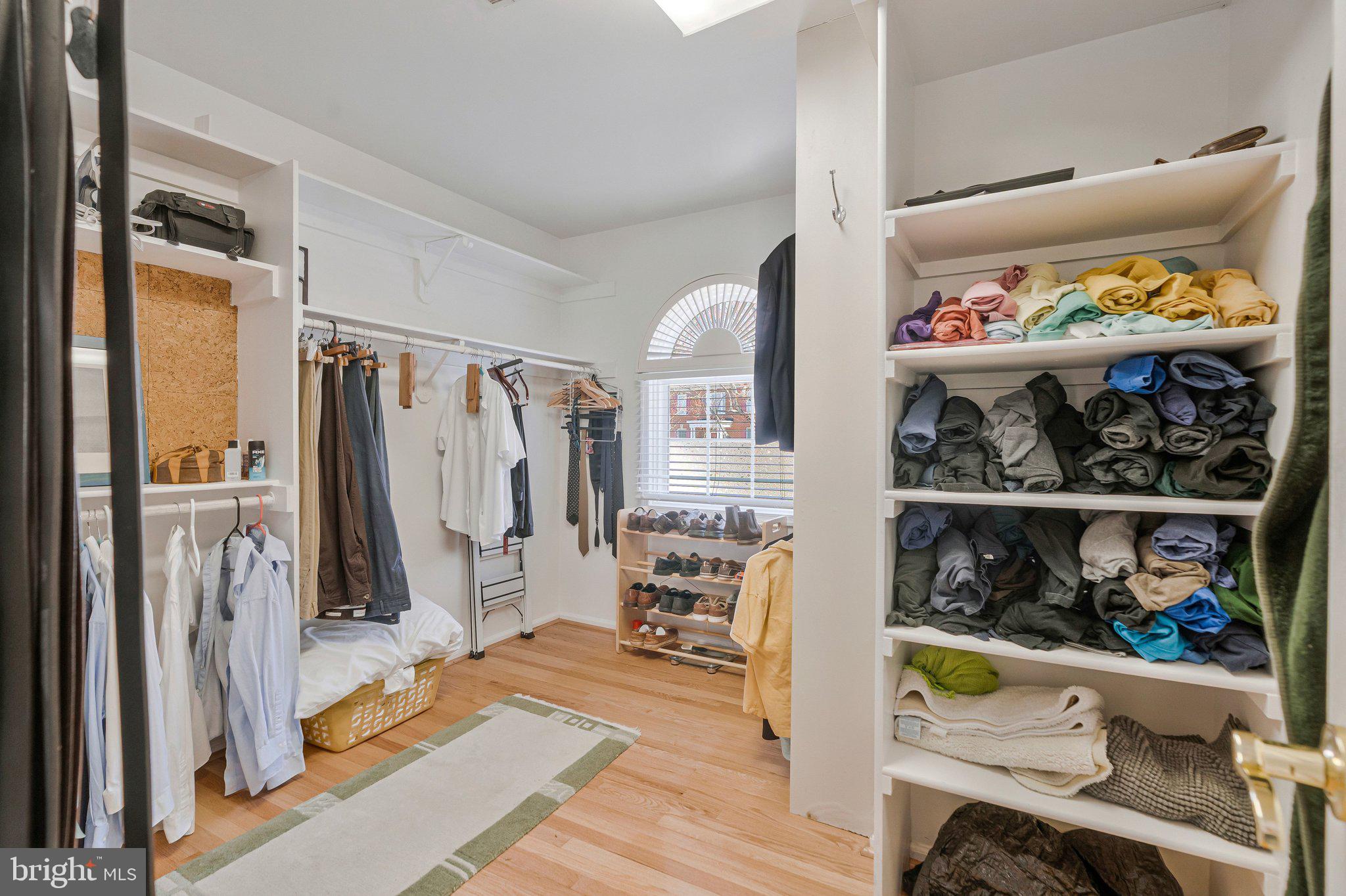 POTOMAC LAKES - Residential