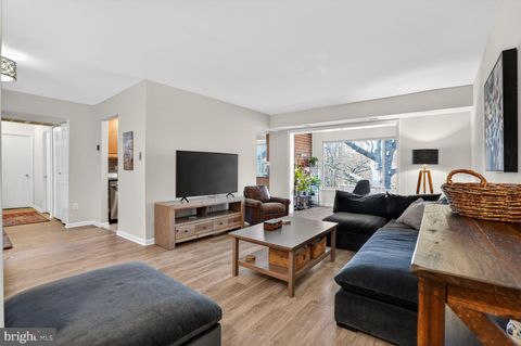 10200 BUSHMAN DRIVE 121 OAKTON VA 22124