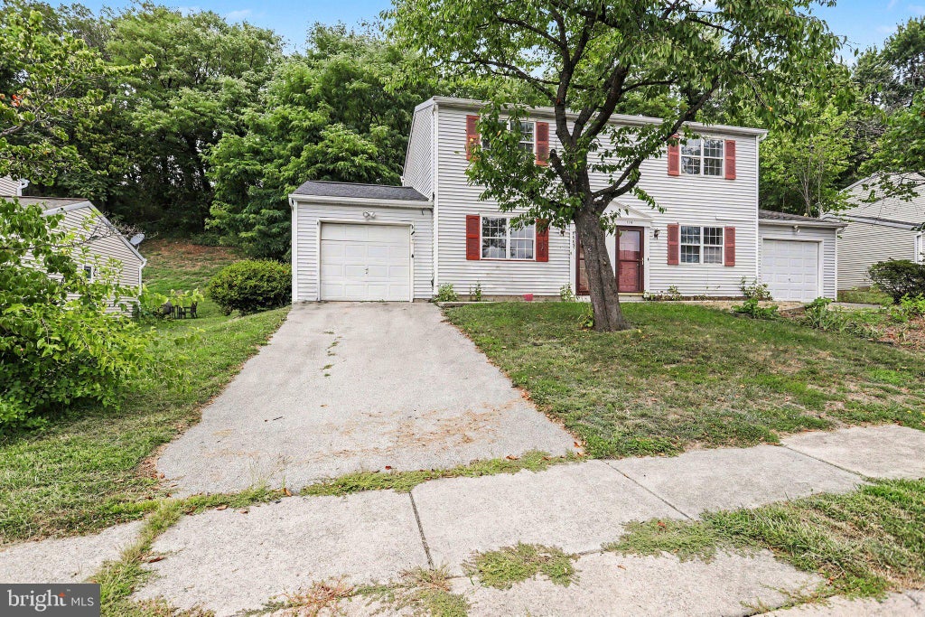 Photo of 1117 Cloverton Drive, COLUMBIA, PA 17512 (MLS # PALA2092860)