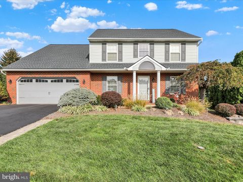 2306 OVERLAND AVENUE READING PA 19608
