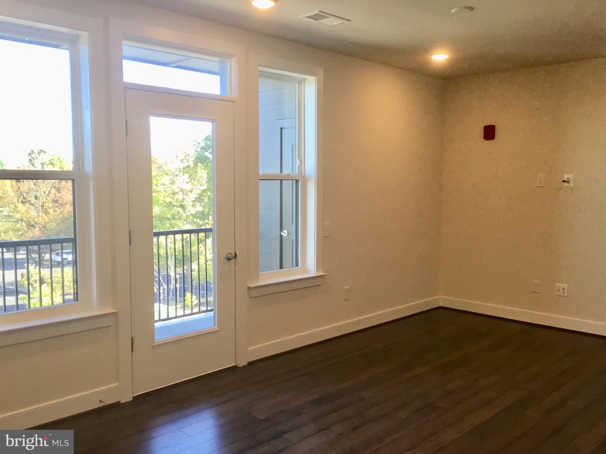 LOFTS AT RESTON STATION - Residential Lease