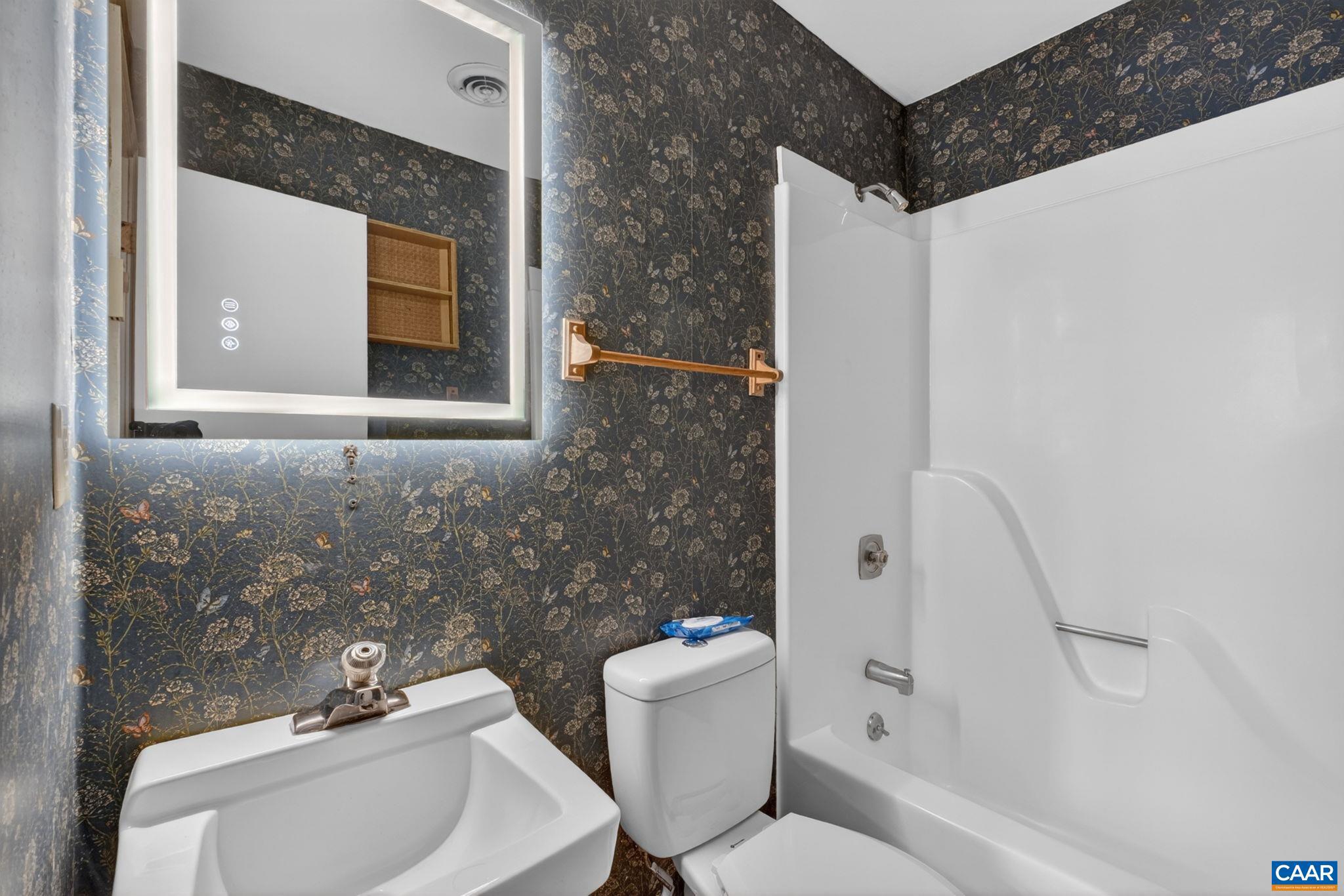 HOLLYMEAD - Residential