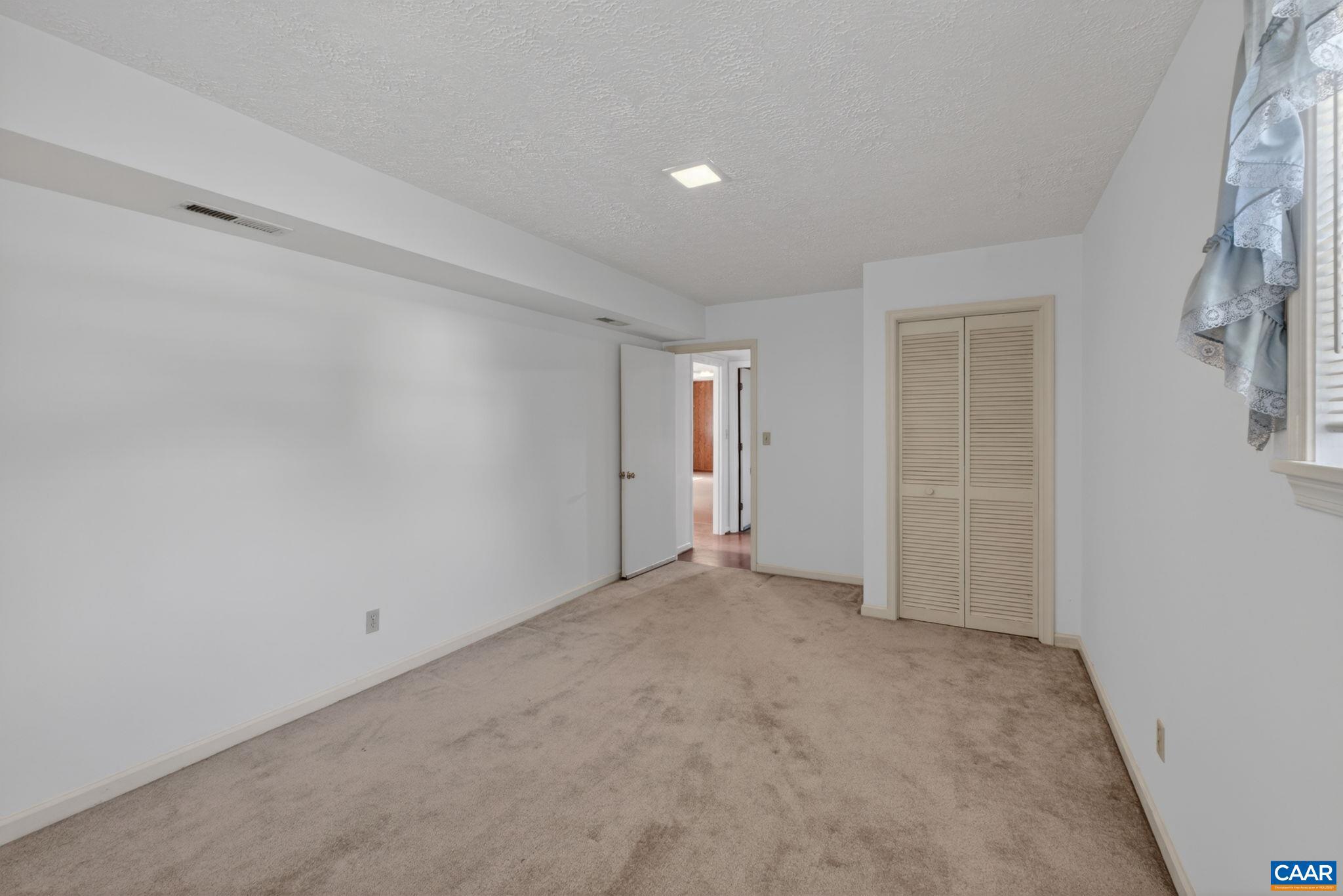 HOLLYMEAD - Residential