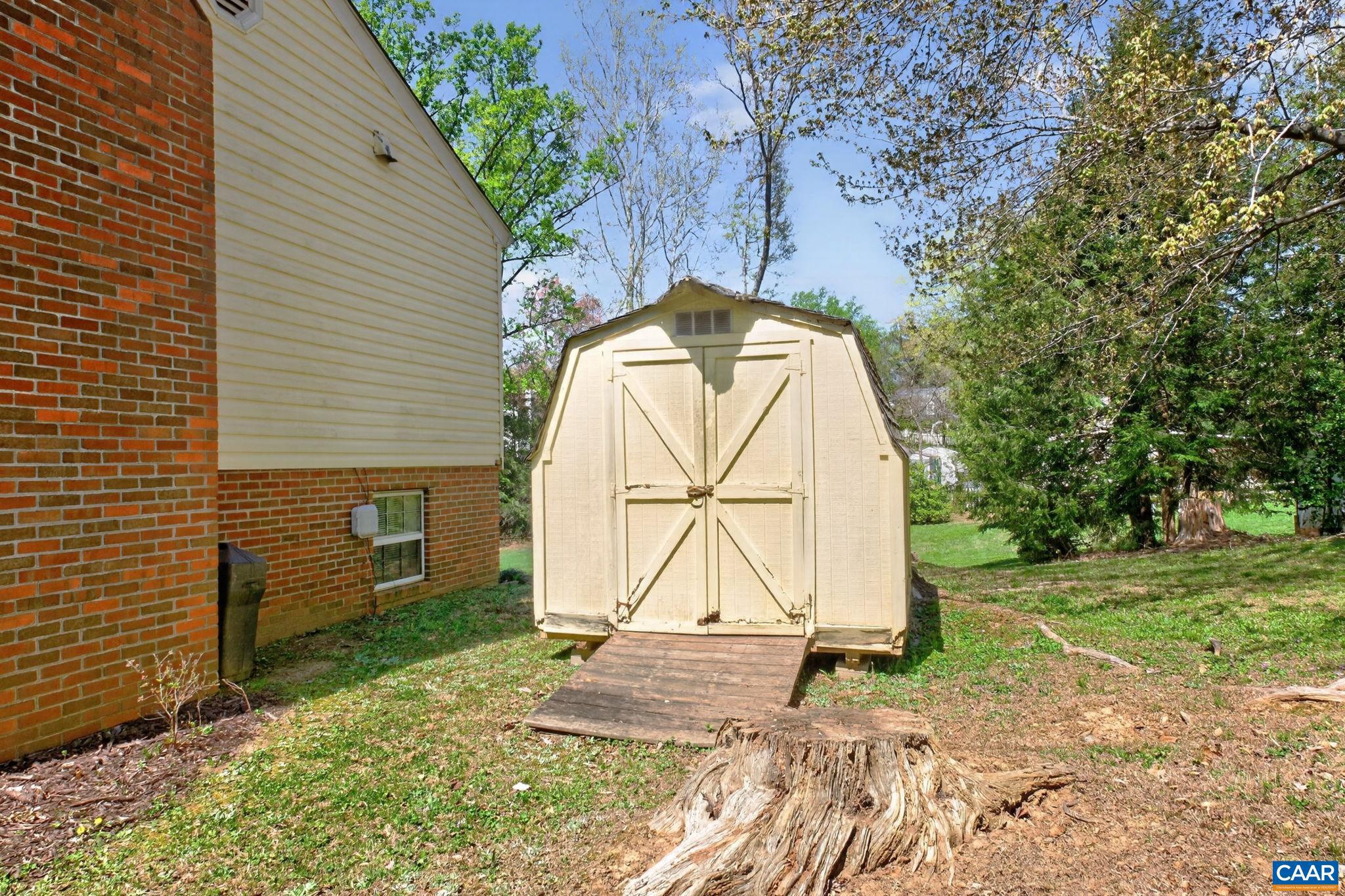 HOLLYMEAD - Residential