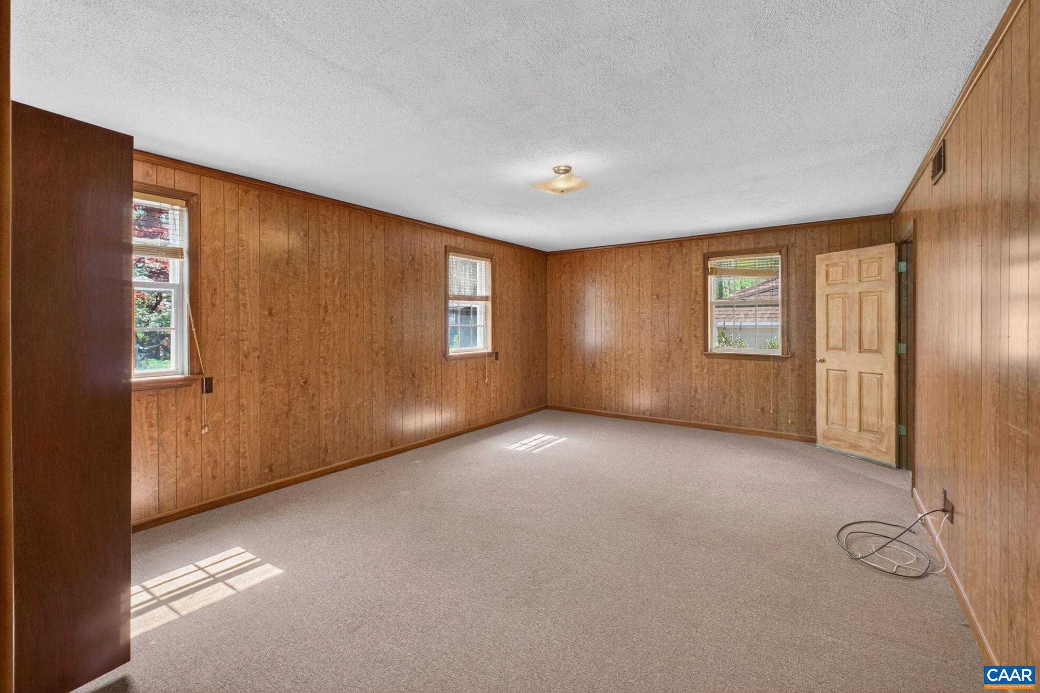 HOLLYMEAD - Residential