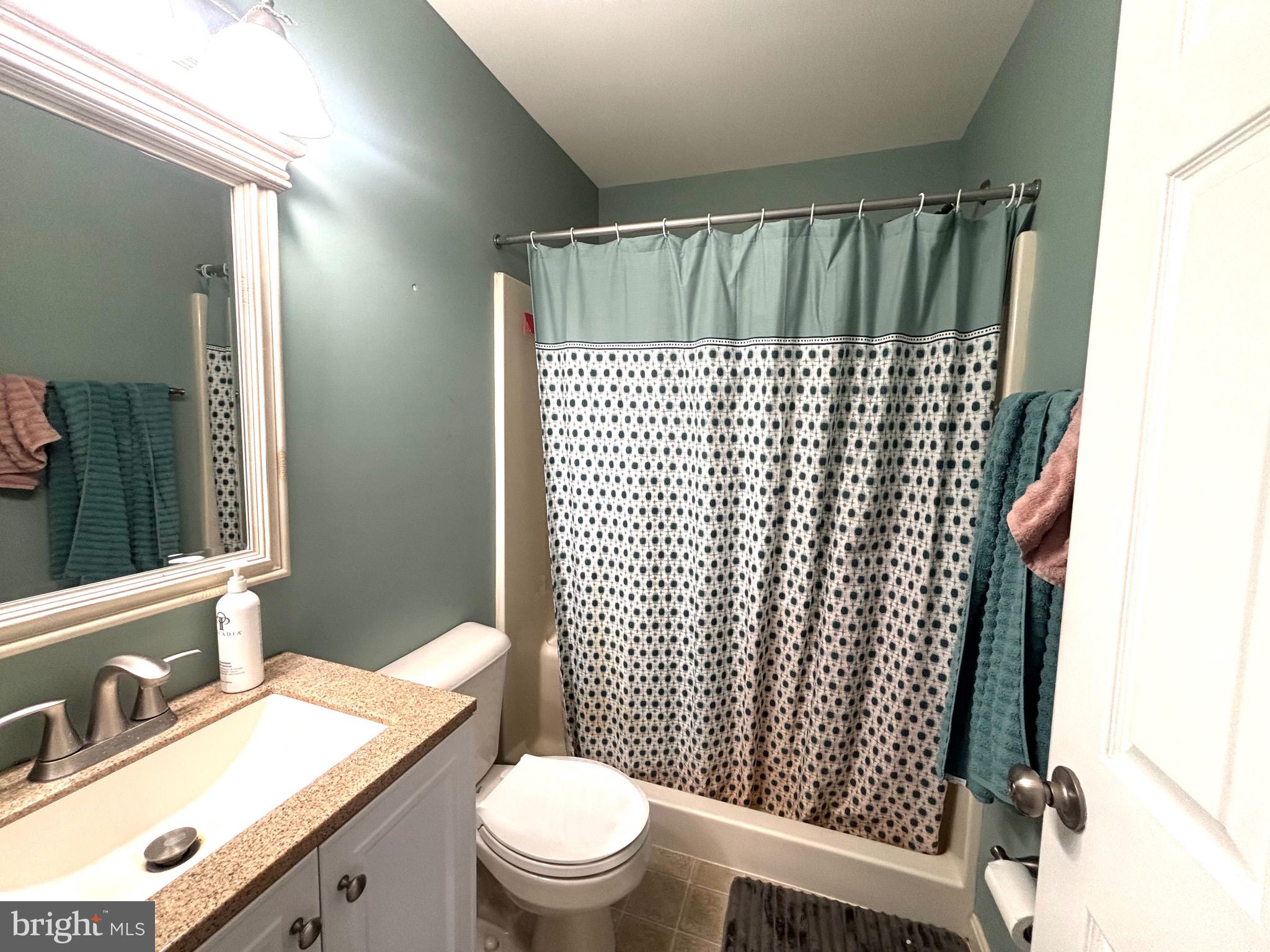 MELBOURNE PLACE - Residential