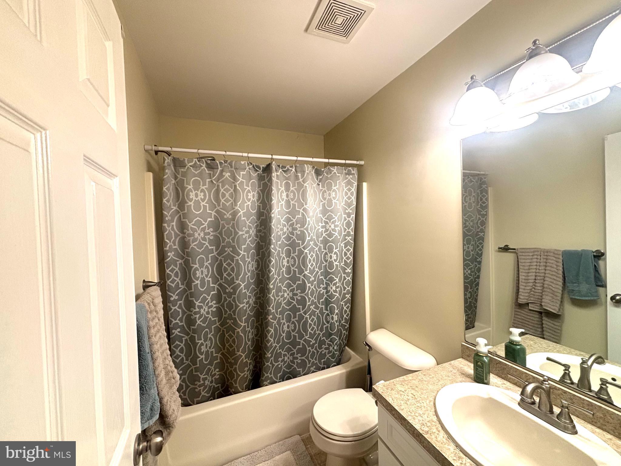 MELBOURNE PLACE - Residential