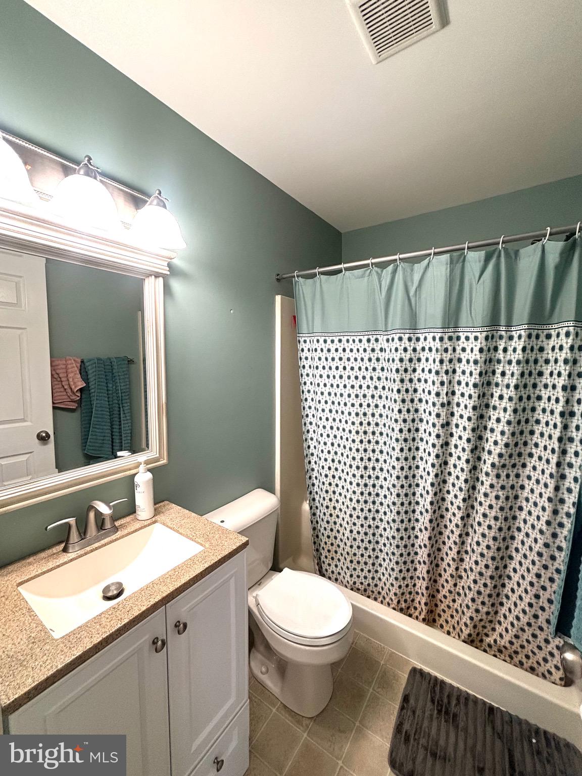 MELBOURNE PLACE - Residential