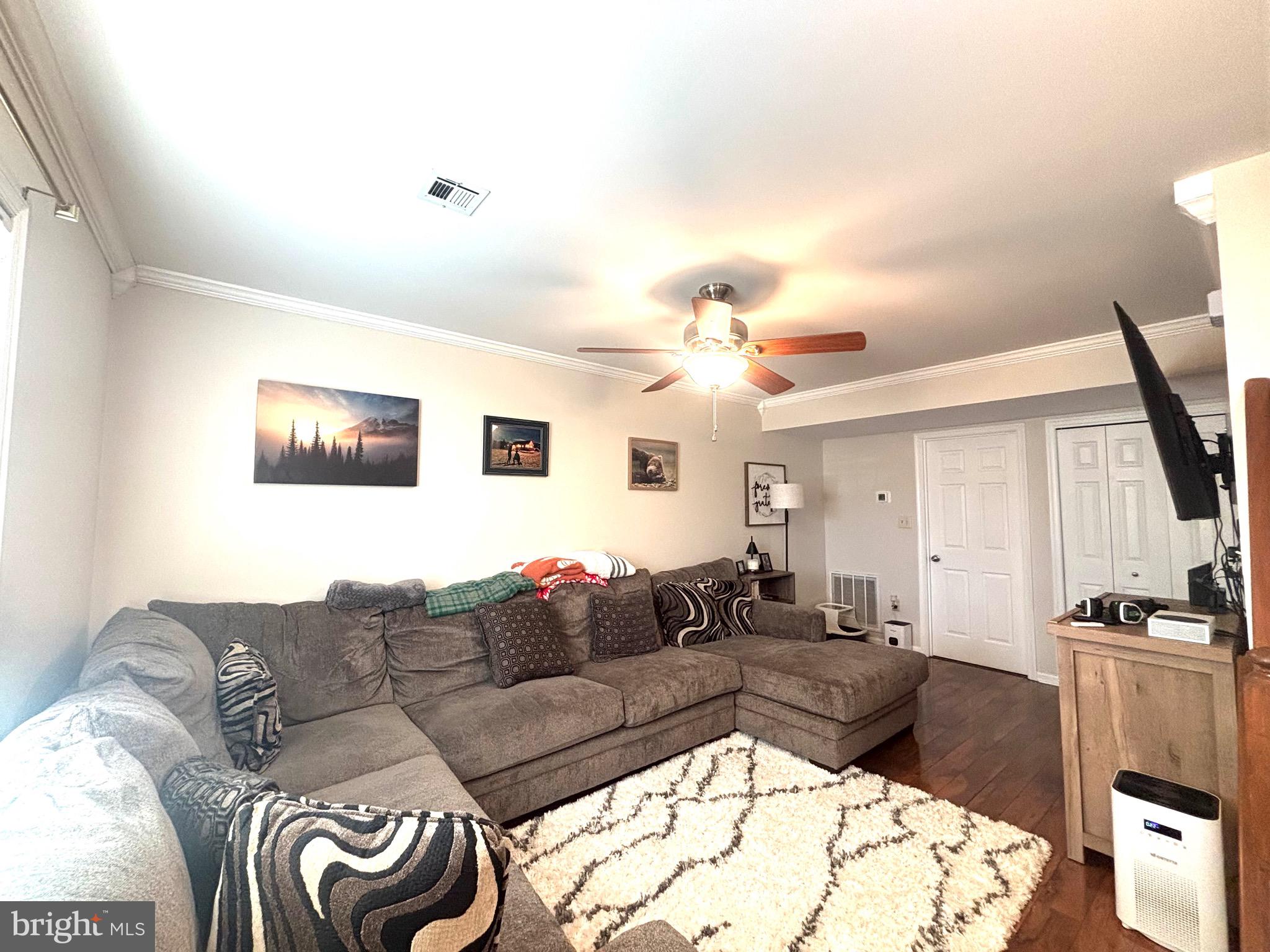 MELBOURNE PLACE - Residential