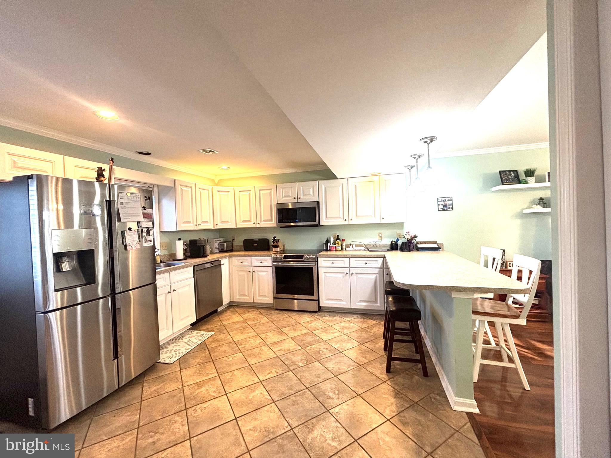 MELBOURNE PLACE - Residential