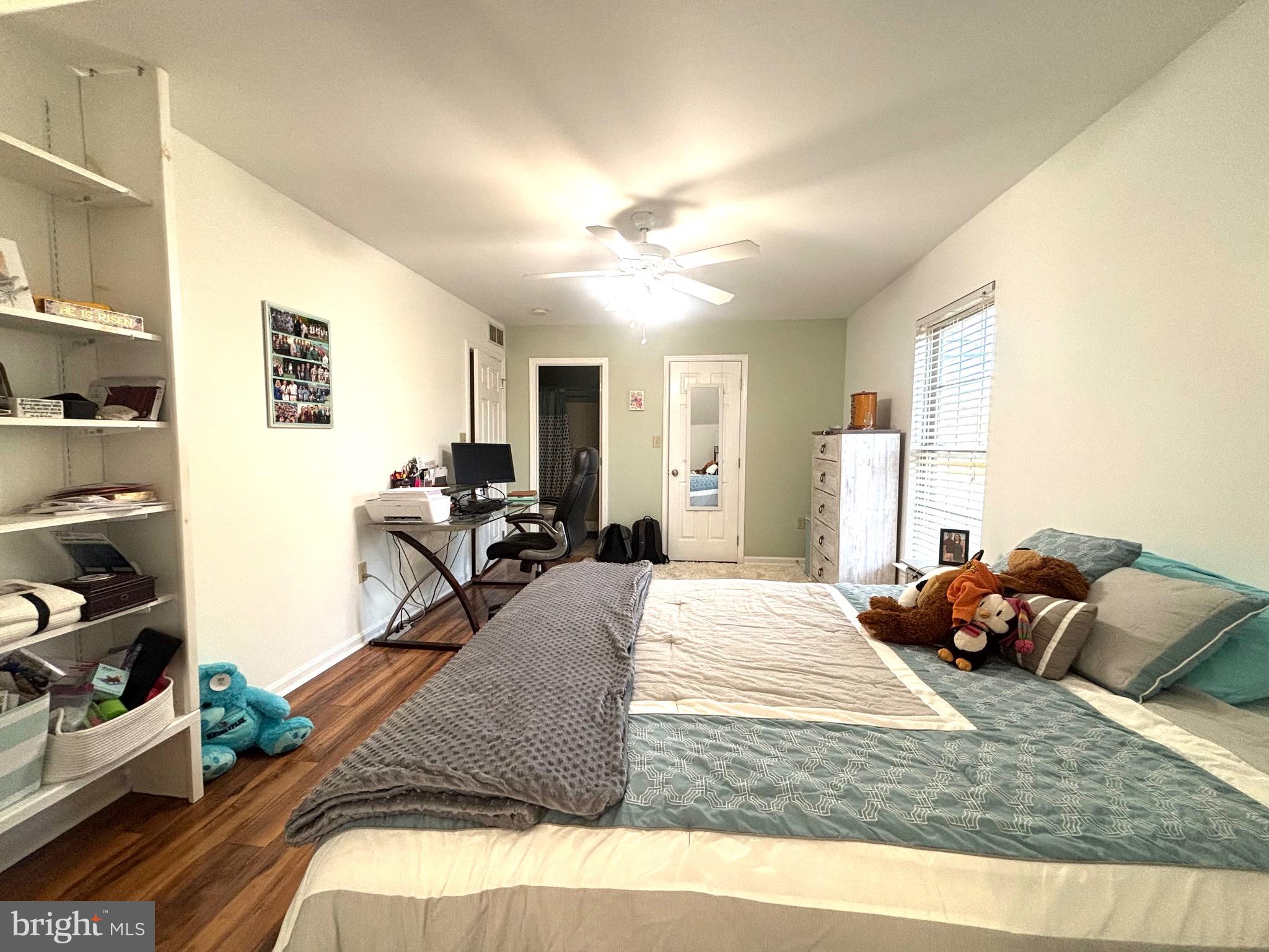 MELBOURNE PLACE - Residential