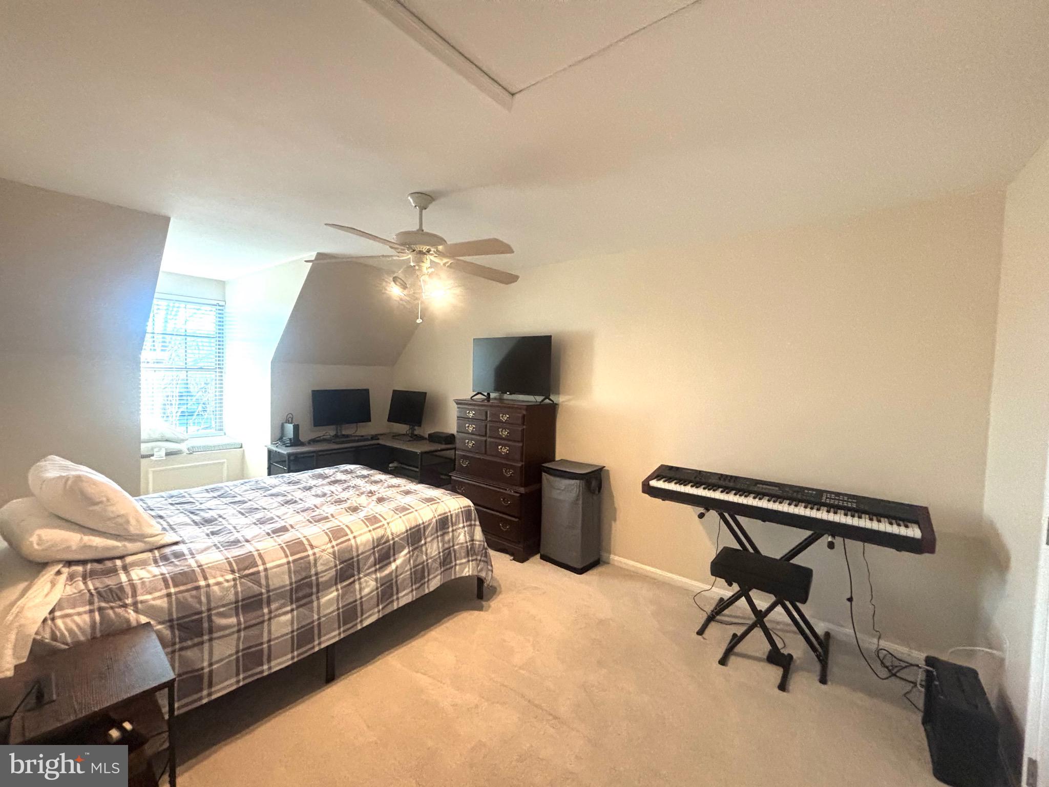 MELBOURNE PLACE - Residential