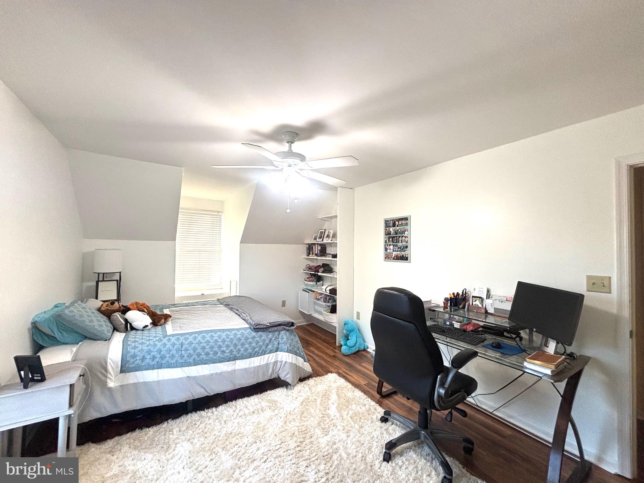 MELBOURNE PLACE - Residential