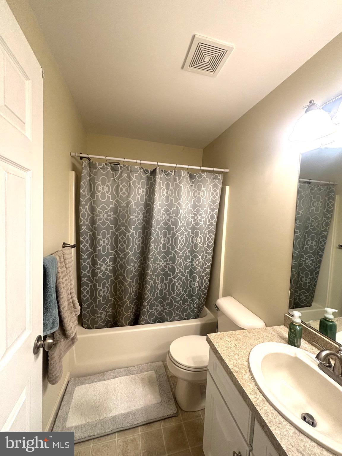 MELBOURNE PLACE - Residential