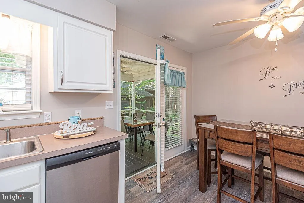 Ocean Pines, Maryland 21811, United States, 3 Bedrooms Bedrooms, ,2 BathroomsBathrooms,Residential,Active,192530