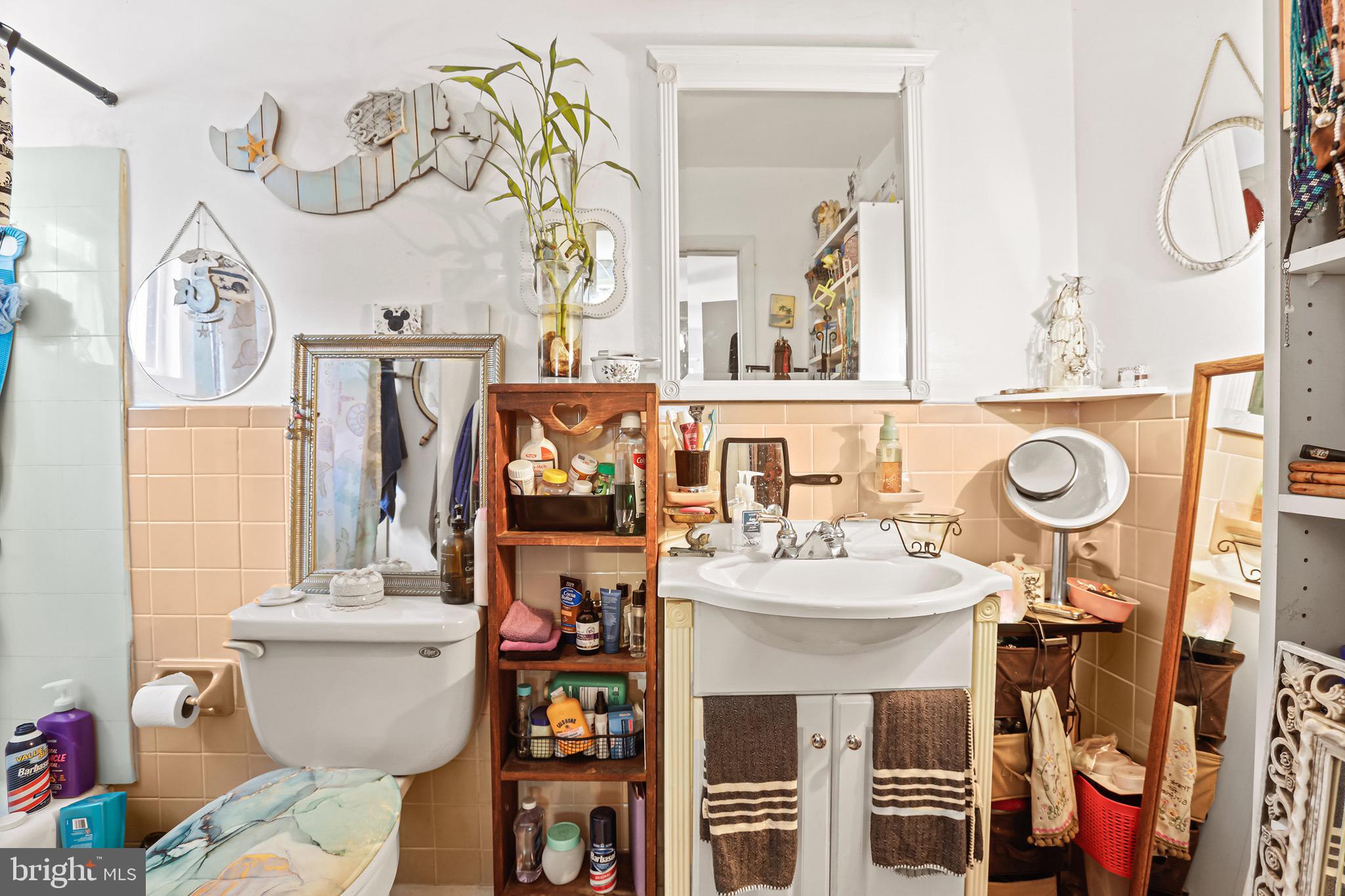 BLUFF POINT - Residential