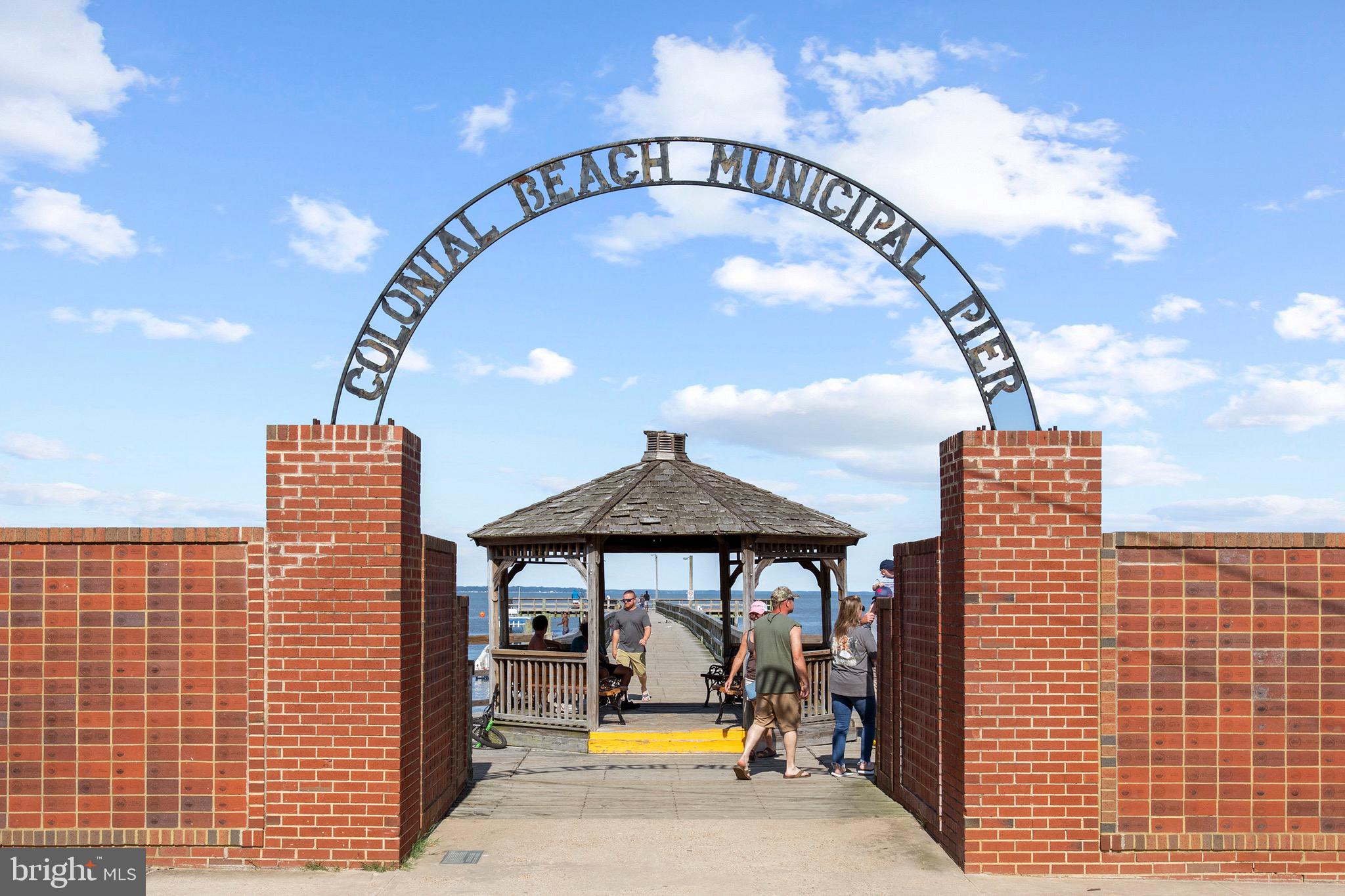 BLUFF POINT - Residential