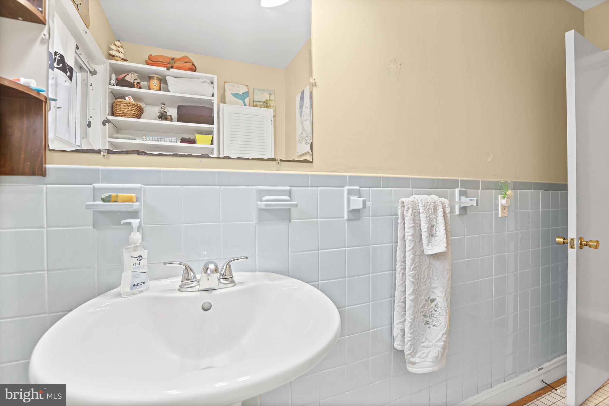 BLUFF POINT - Residential