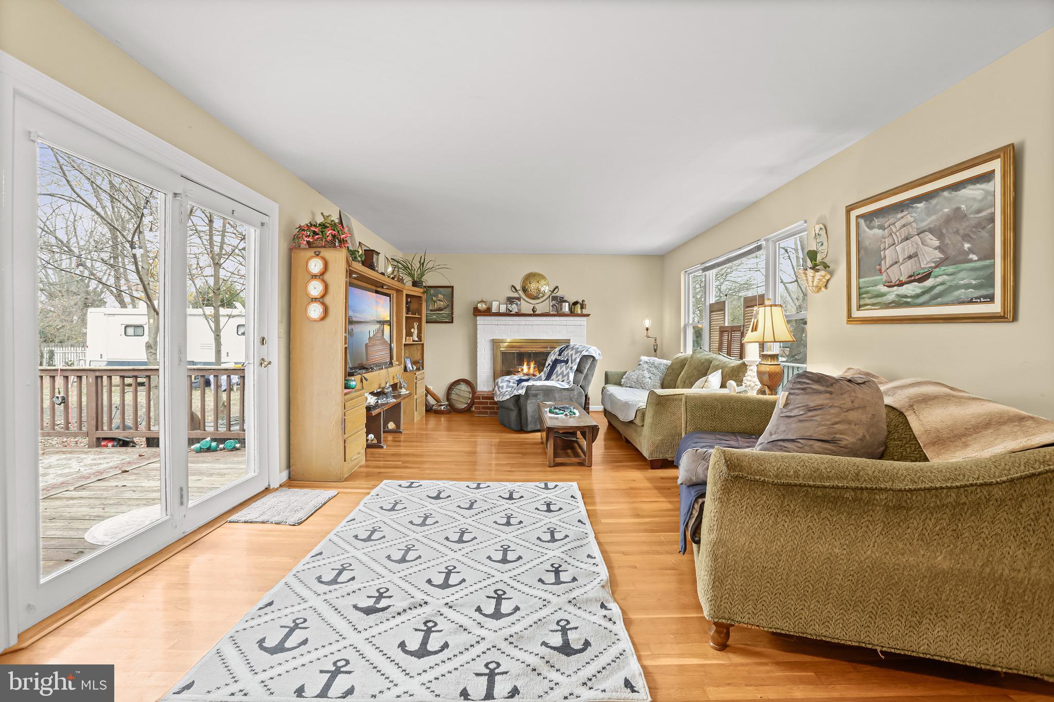 BLUFF POINT - Residential