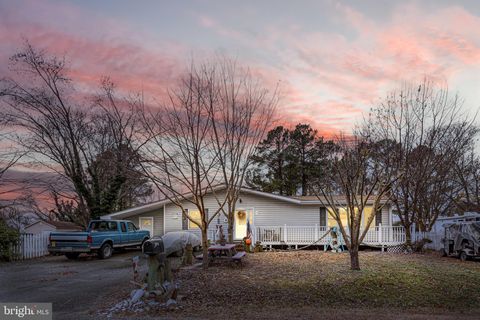 3504 WAKEFIELD ST COLONIAL BEACH VA 22443