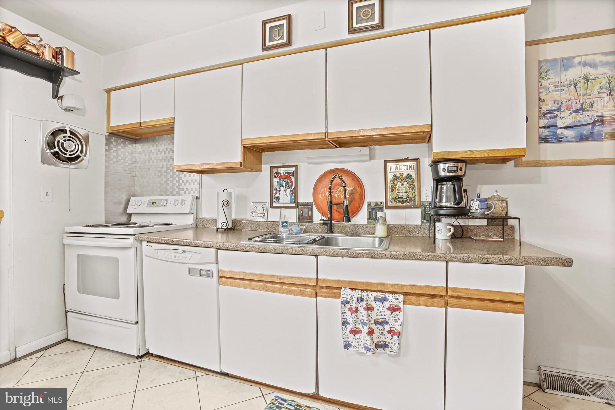 BLUFF POINT - Residential