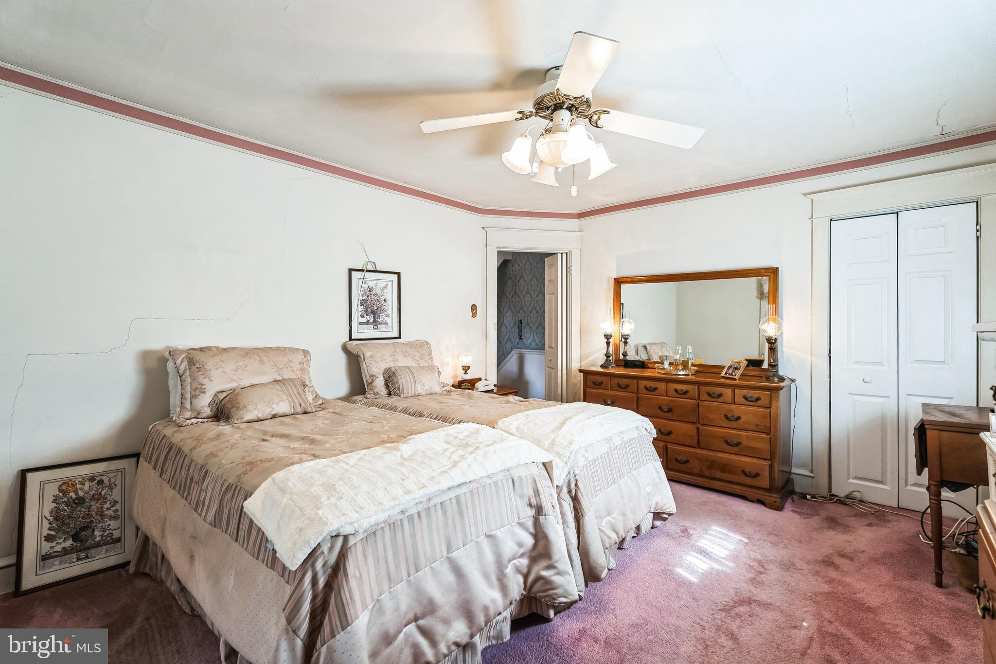 ROWLAND PARK - Residential