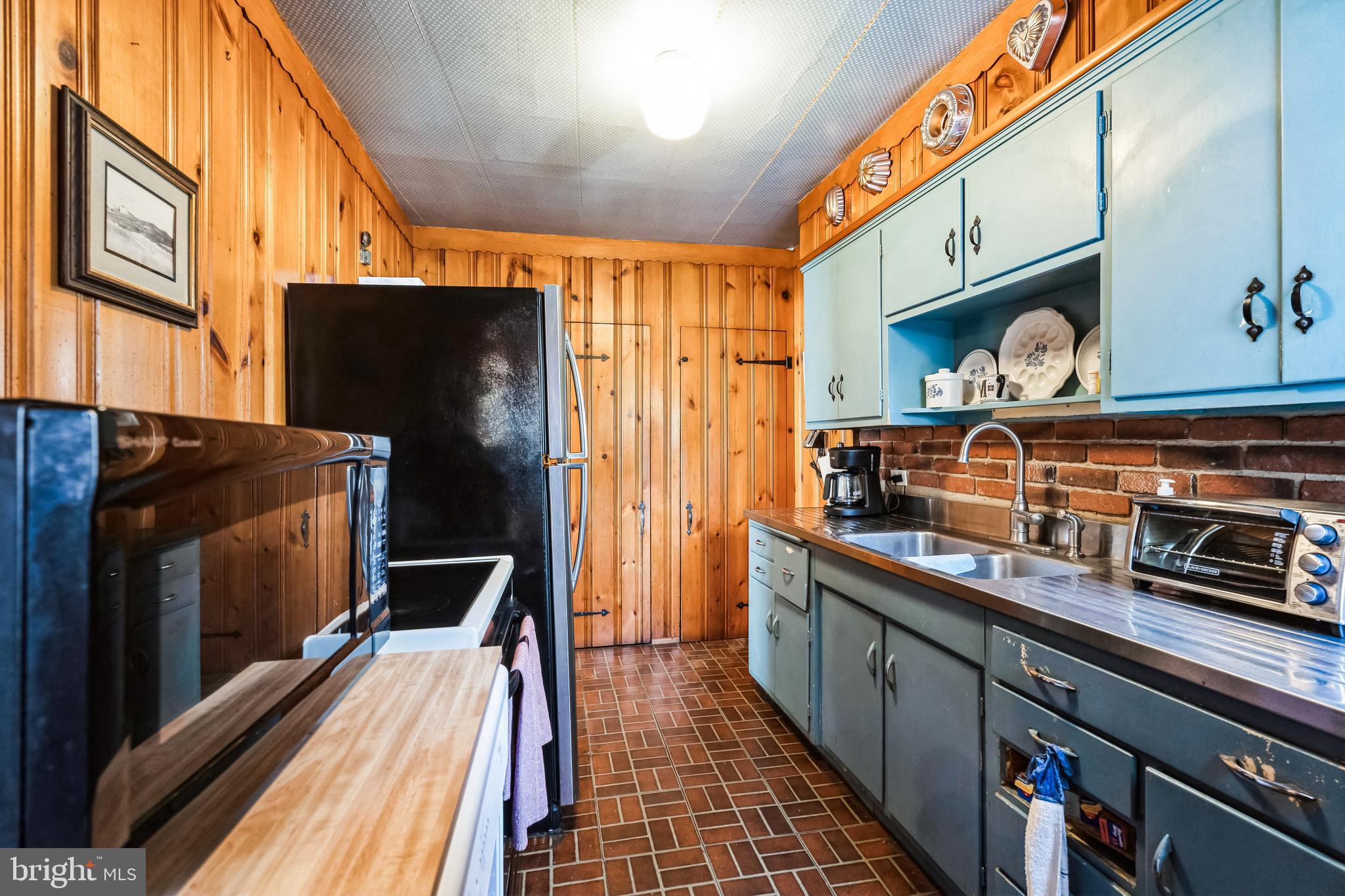 ROWLAND PARK - Residential